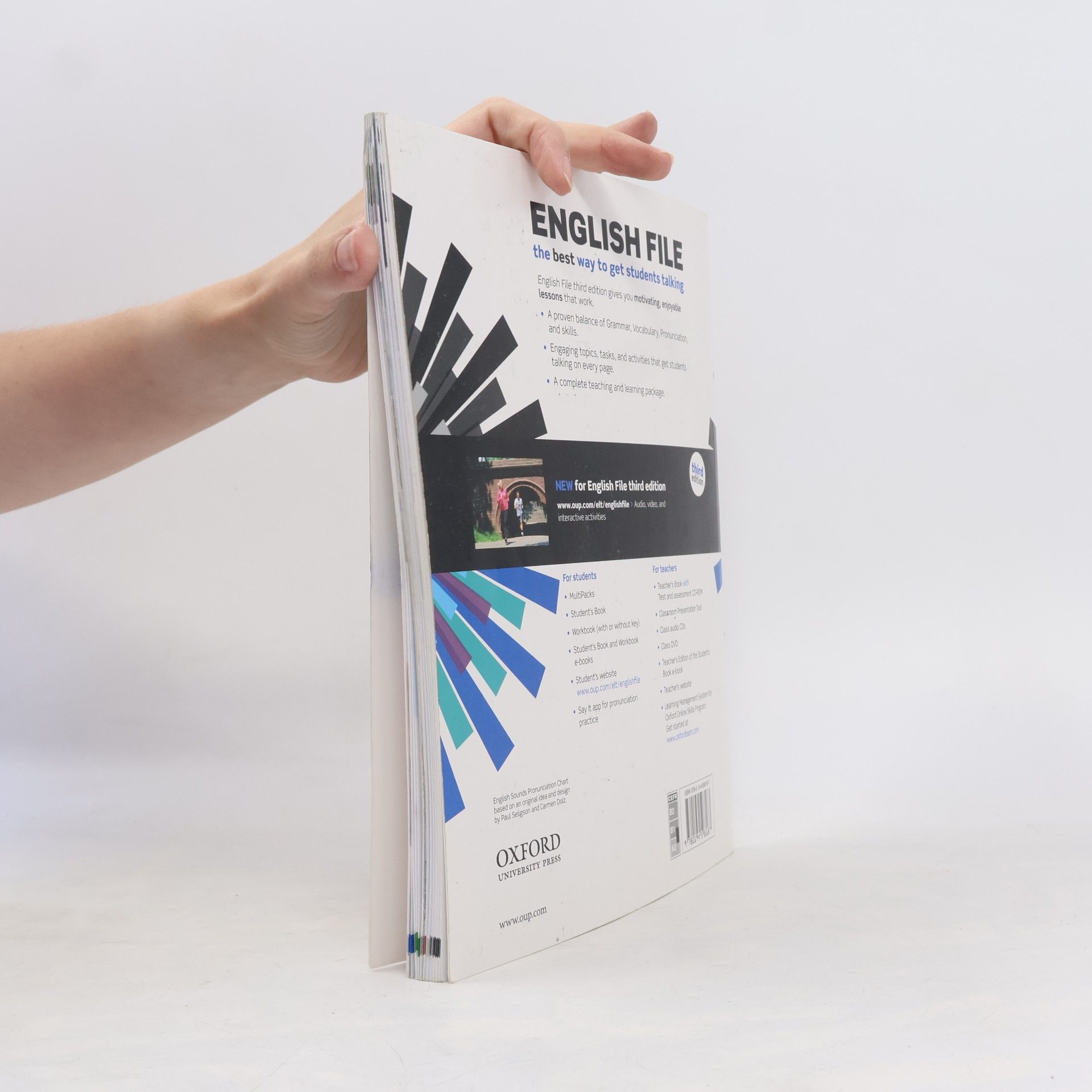Paul Seligson English File. Pre-intermediate MultiPack B. Student´s book