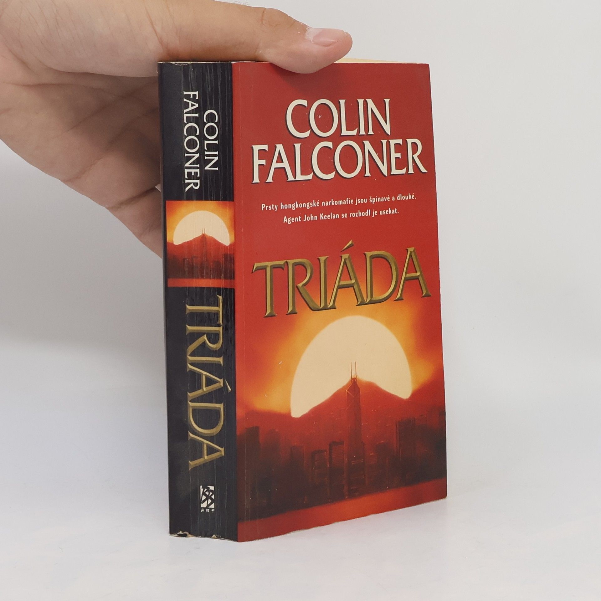 Colin Falconer Triáda