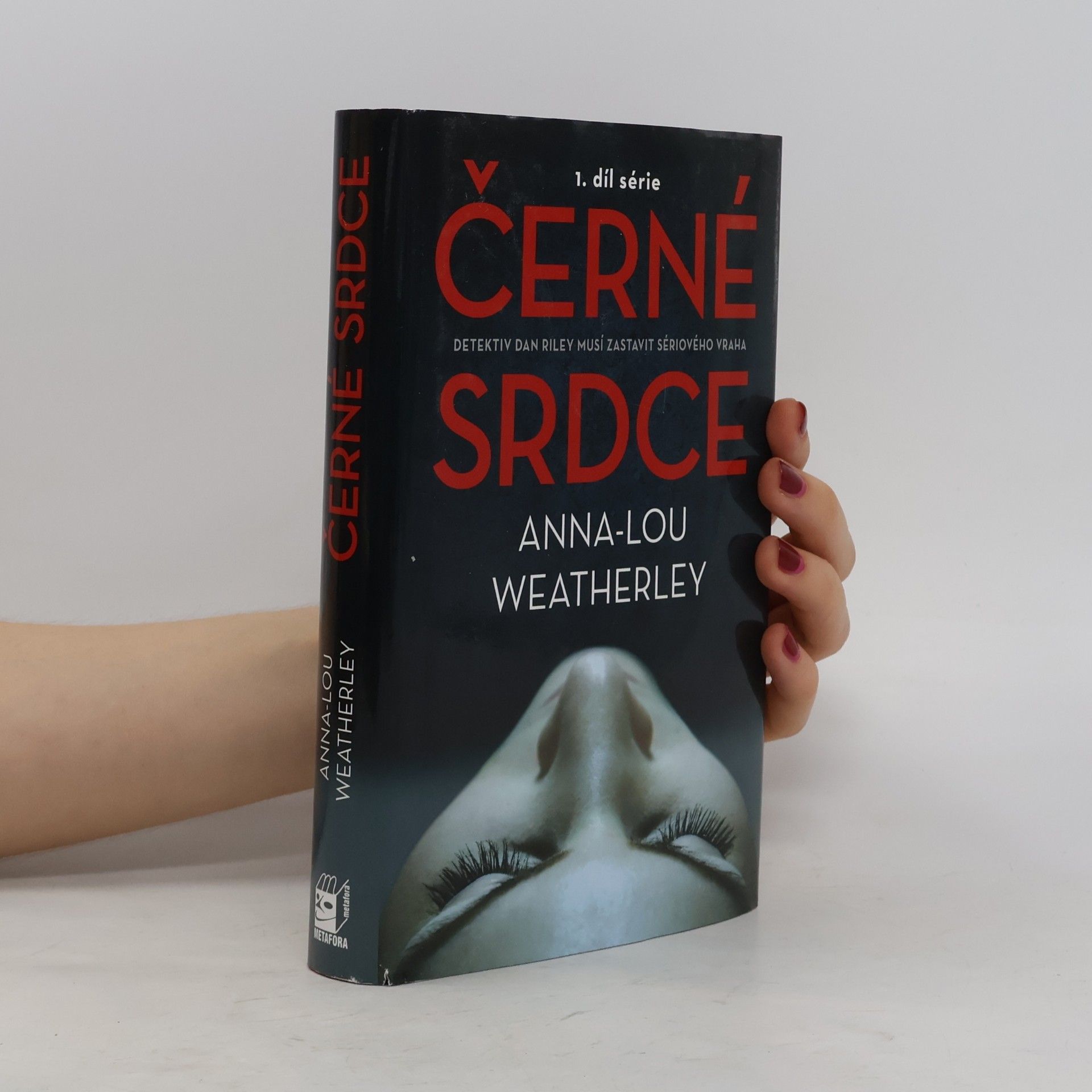 AnnaLouise Weatherley Černé srdce