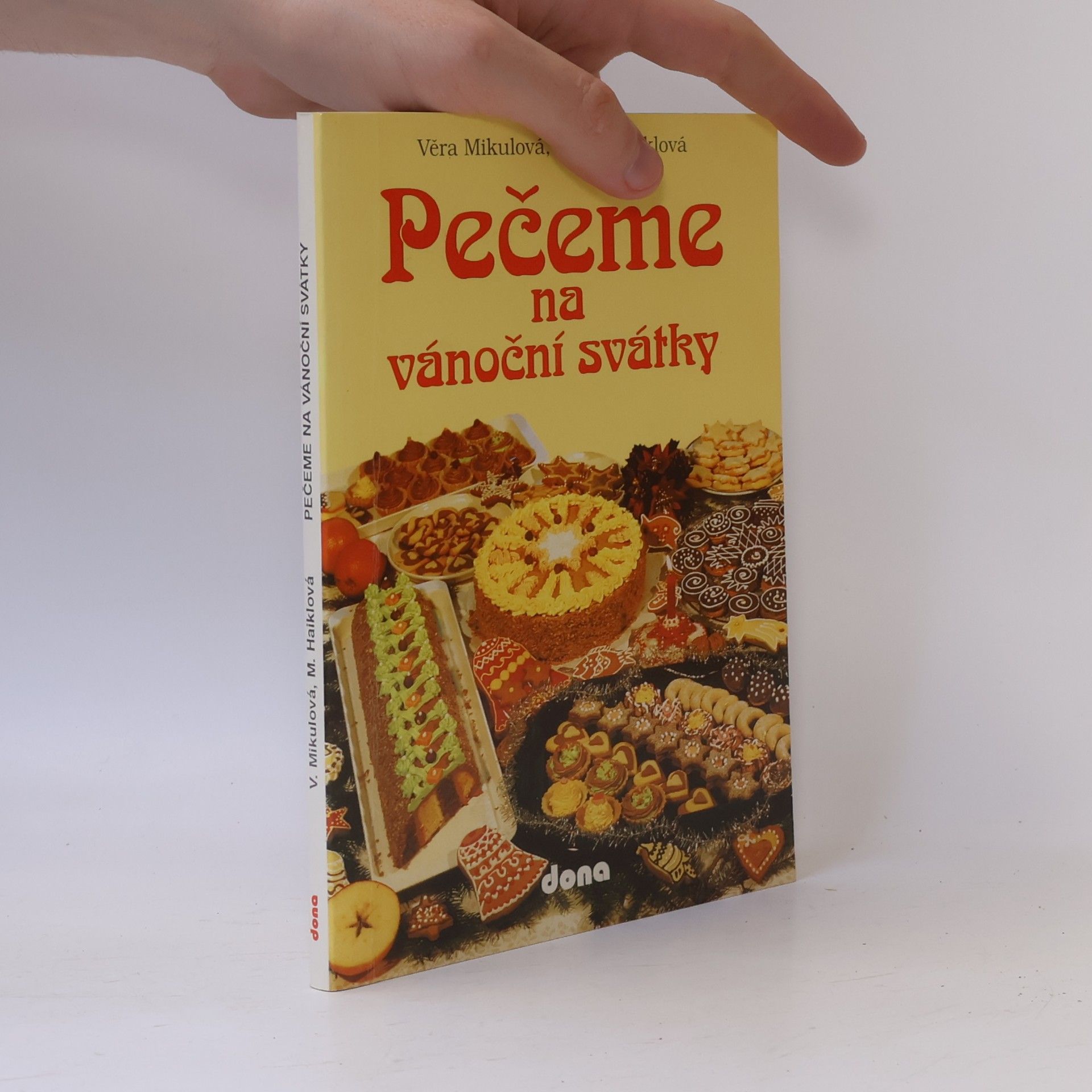 Marta Haiklová Pečeme na vánoční svátky