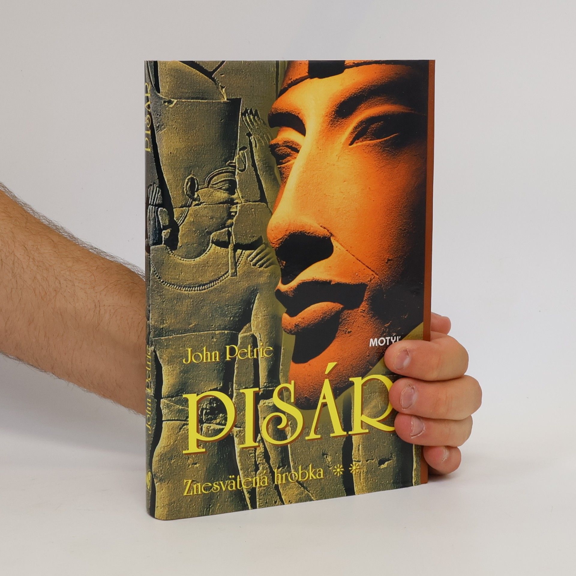 Pisár - Znesvätená hrobka