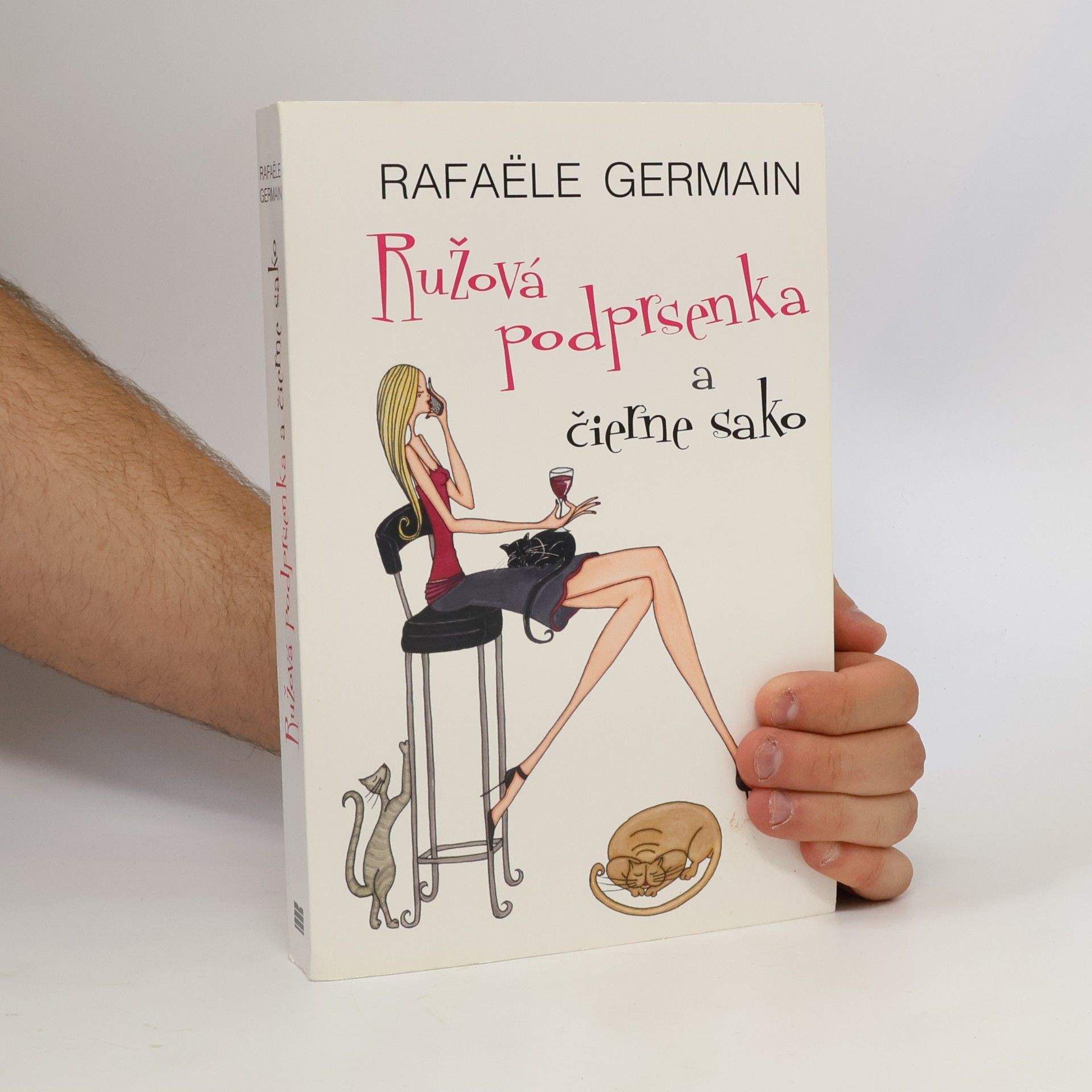 Rafaële Germain Ružová podprsenka a čierne sako