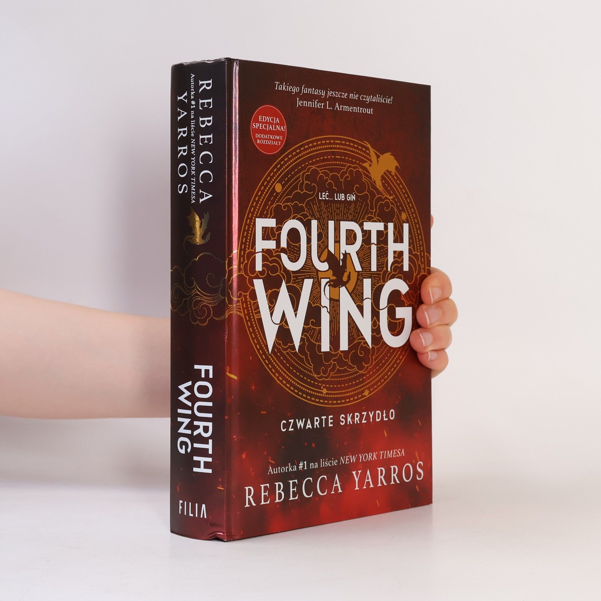 Rebecca Yarros Fourth Wing. Czwarte Skrzydło