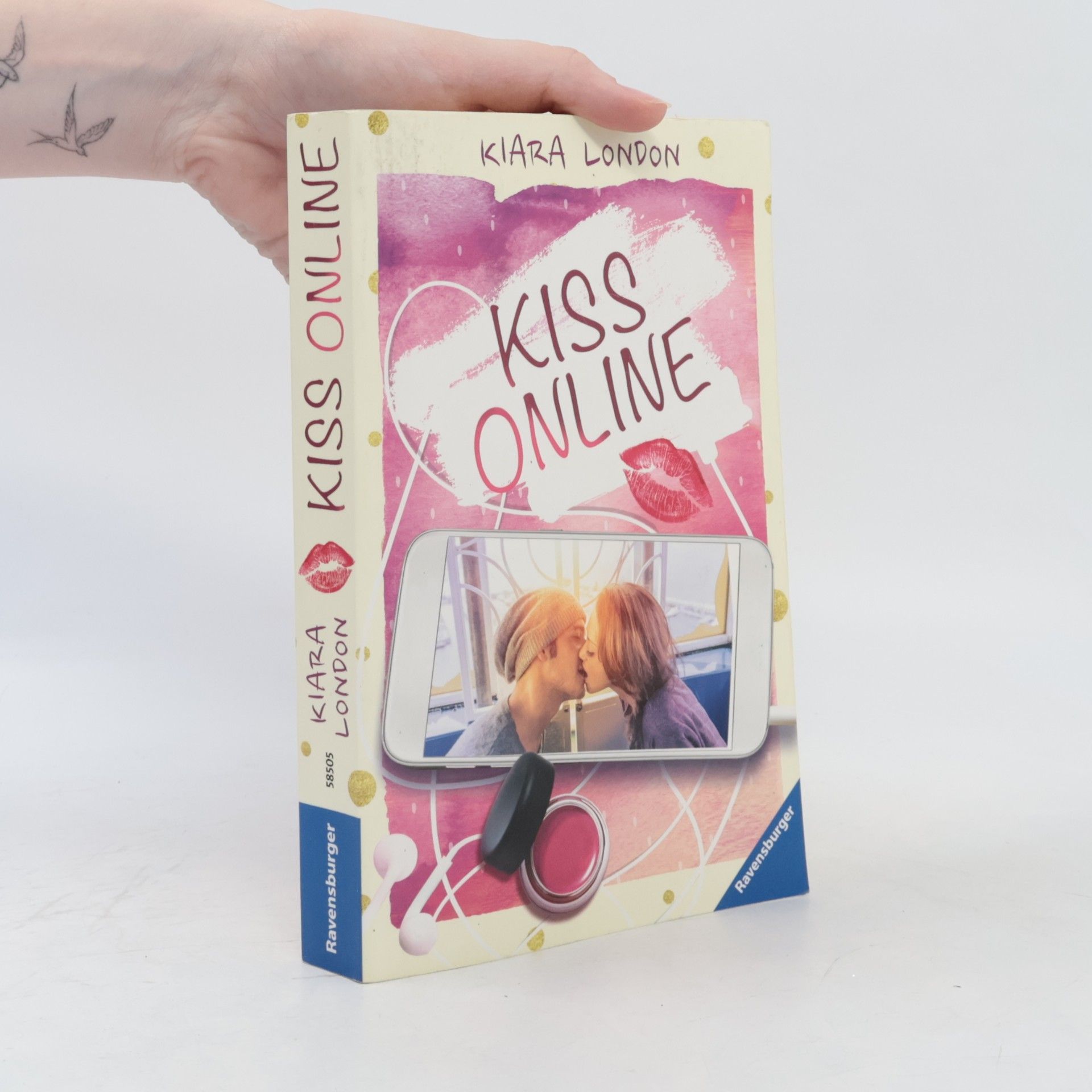 Kiara London Kiss online