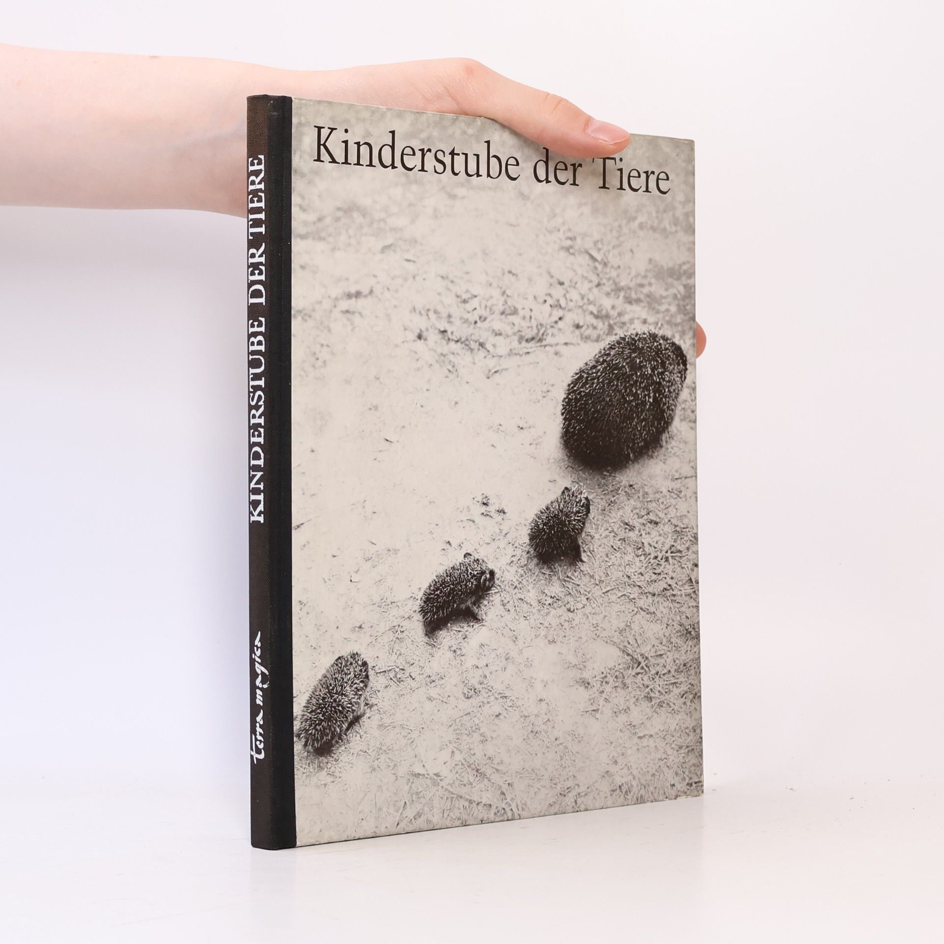 Eugen Skasa-Weiß Kinderstube der Tiere
