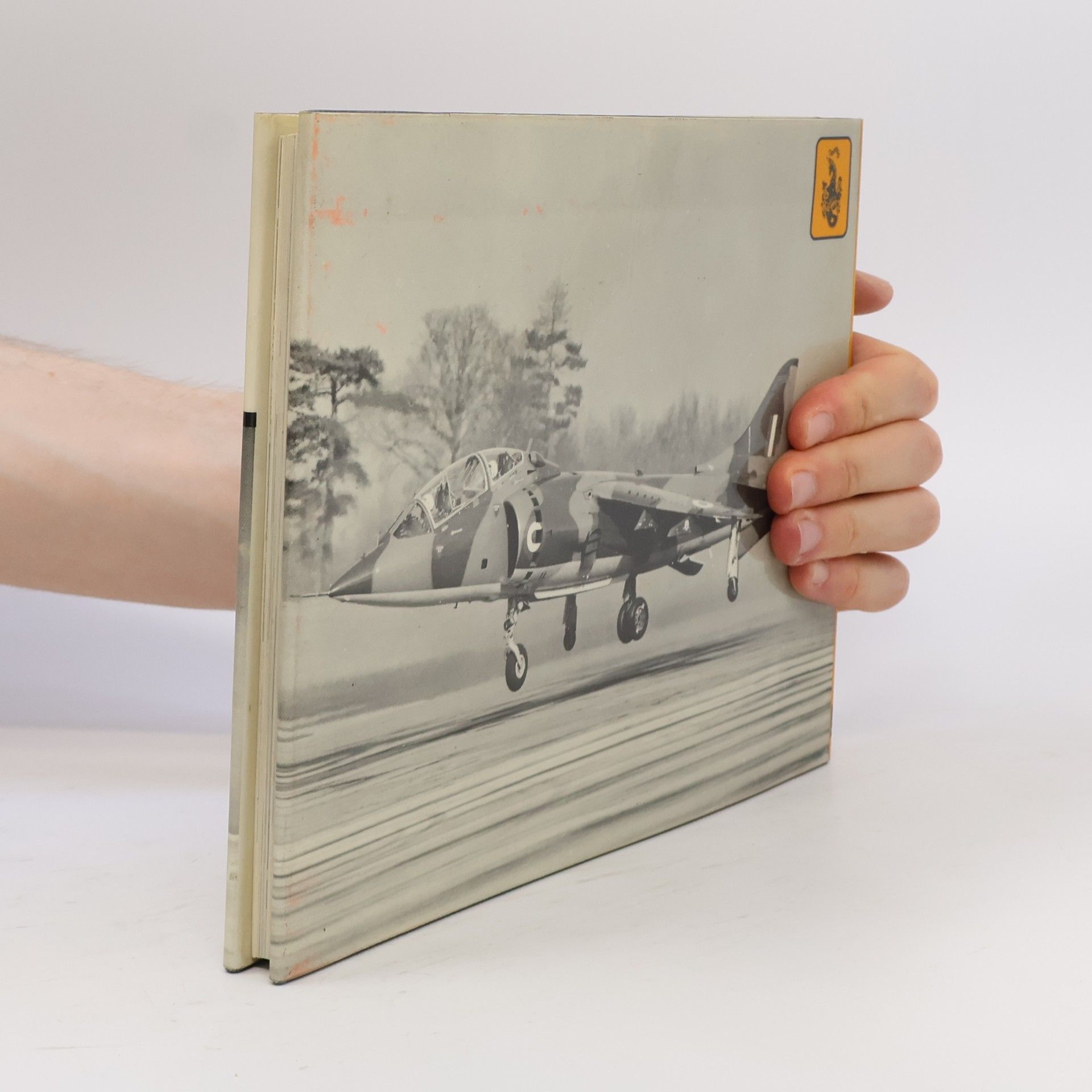 Derek N. James Hawker. An Aircraft Album