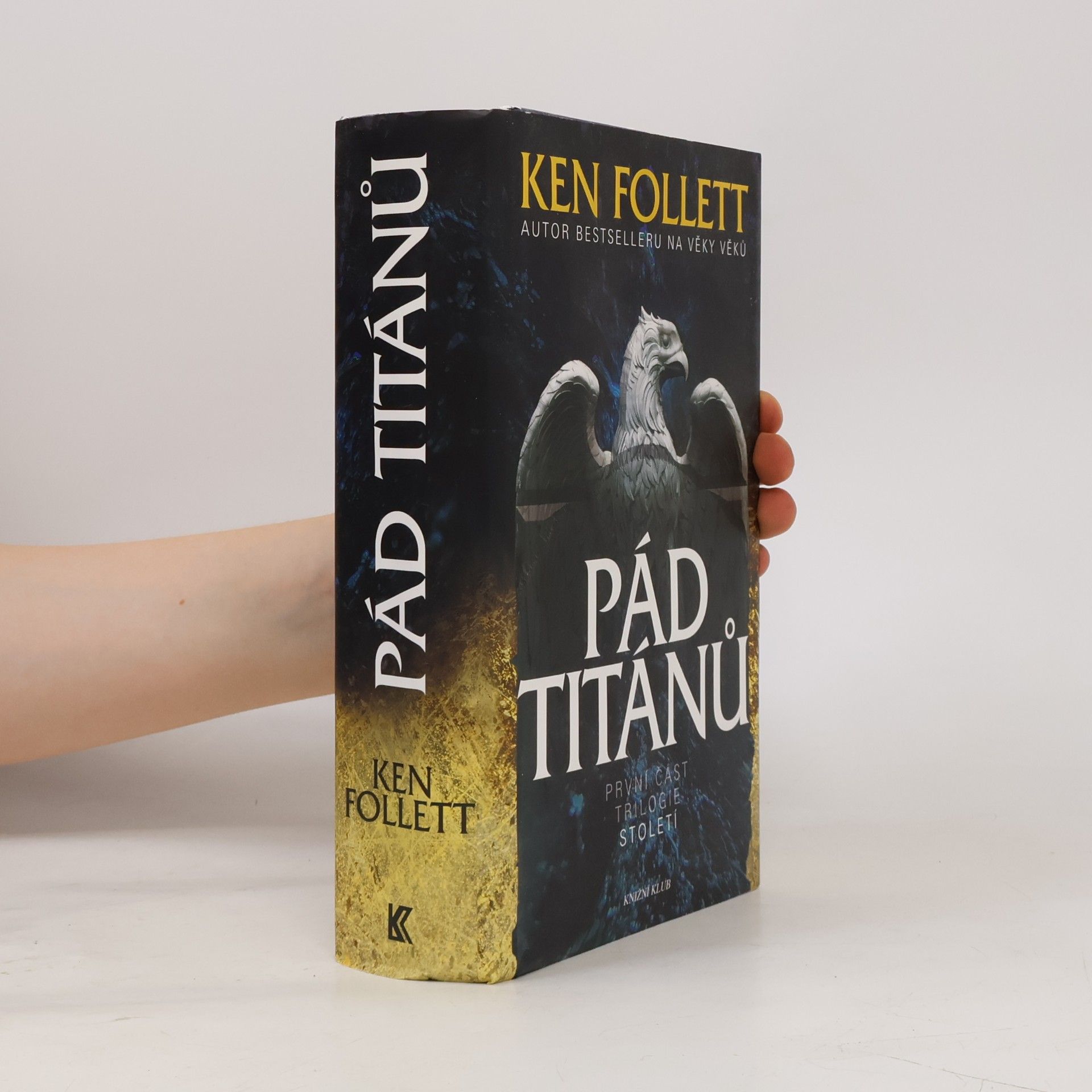 Ken Follett Pád titánů