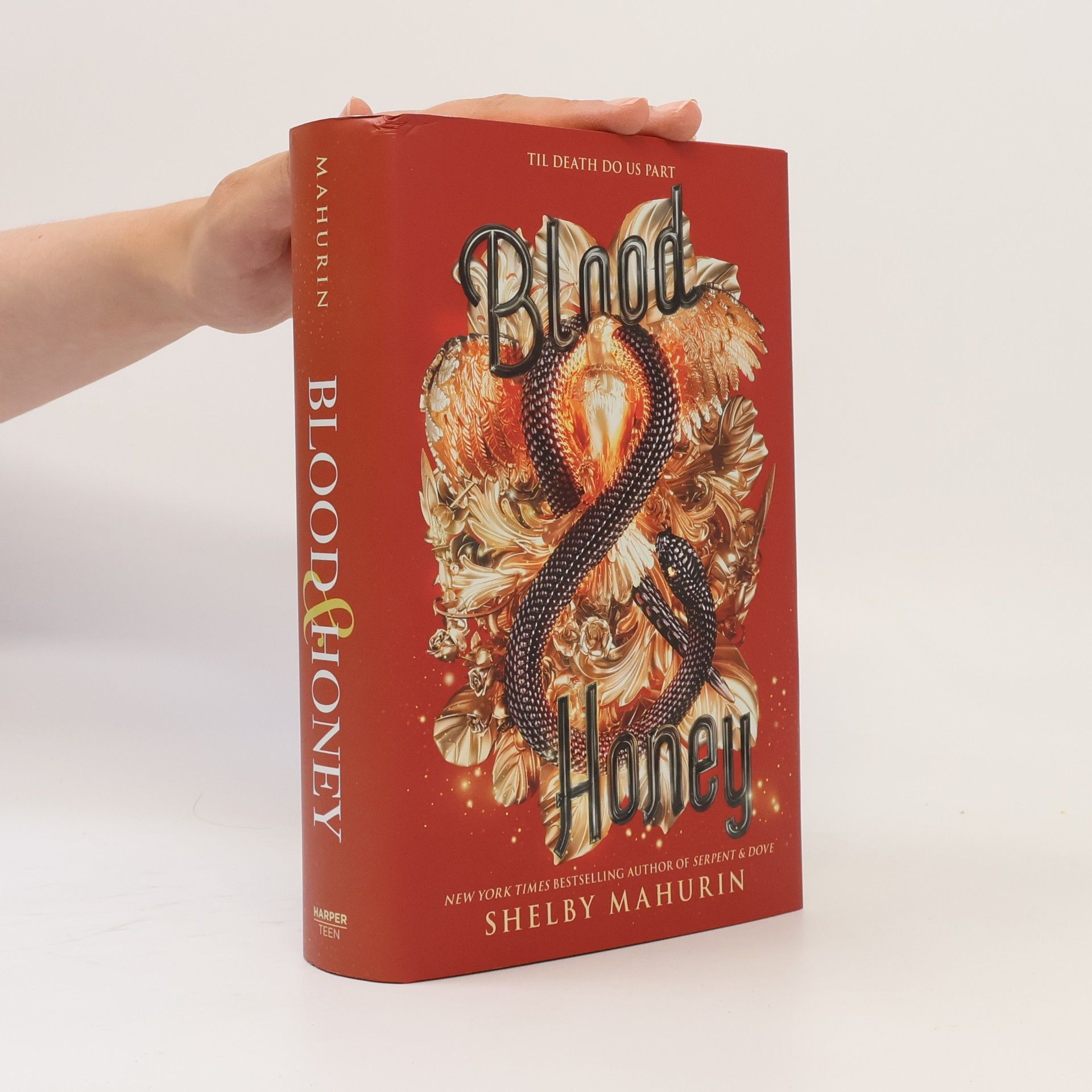 Shelby Mahurin Blood & Honey