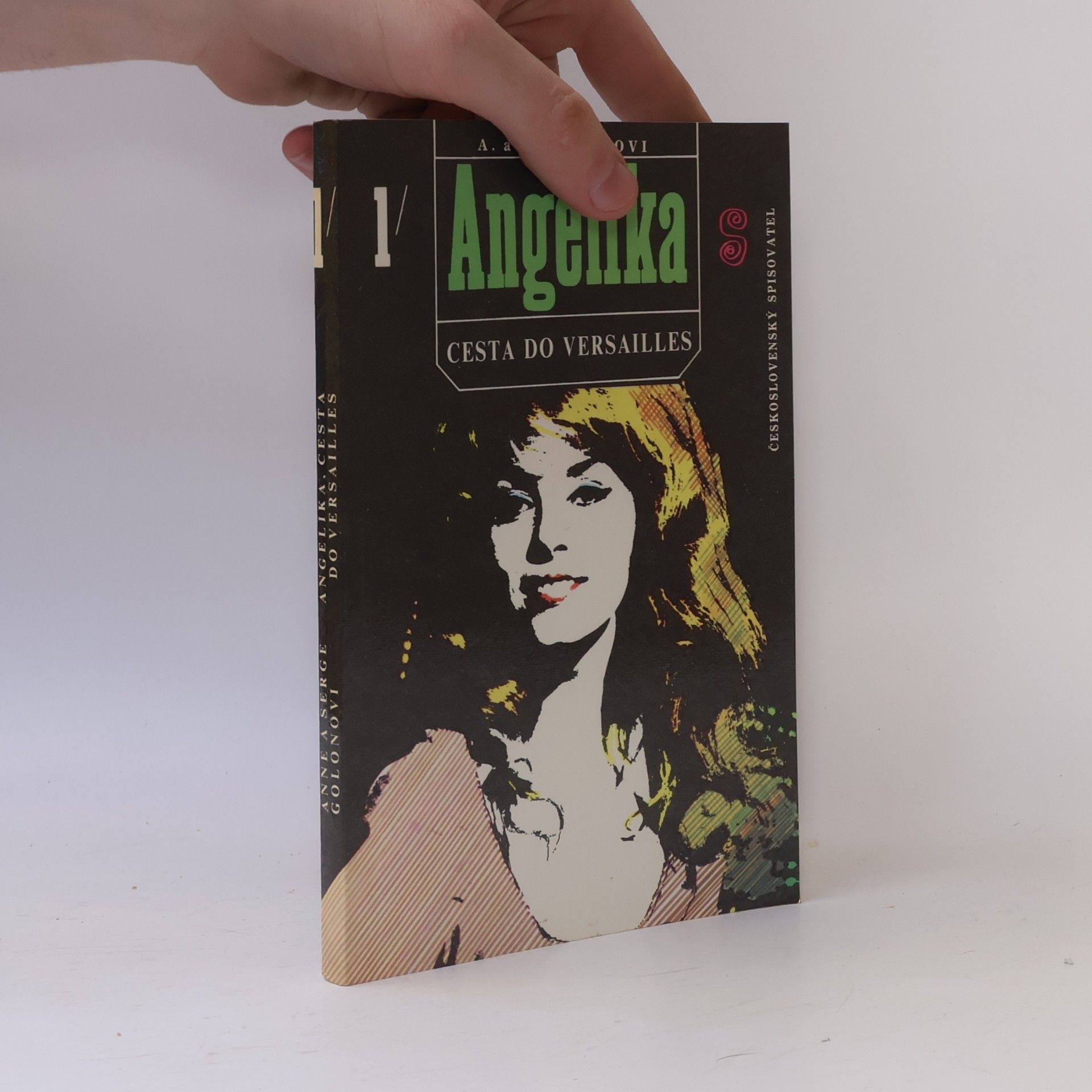 Angelika 1. Cesta do Versailles