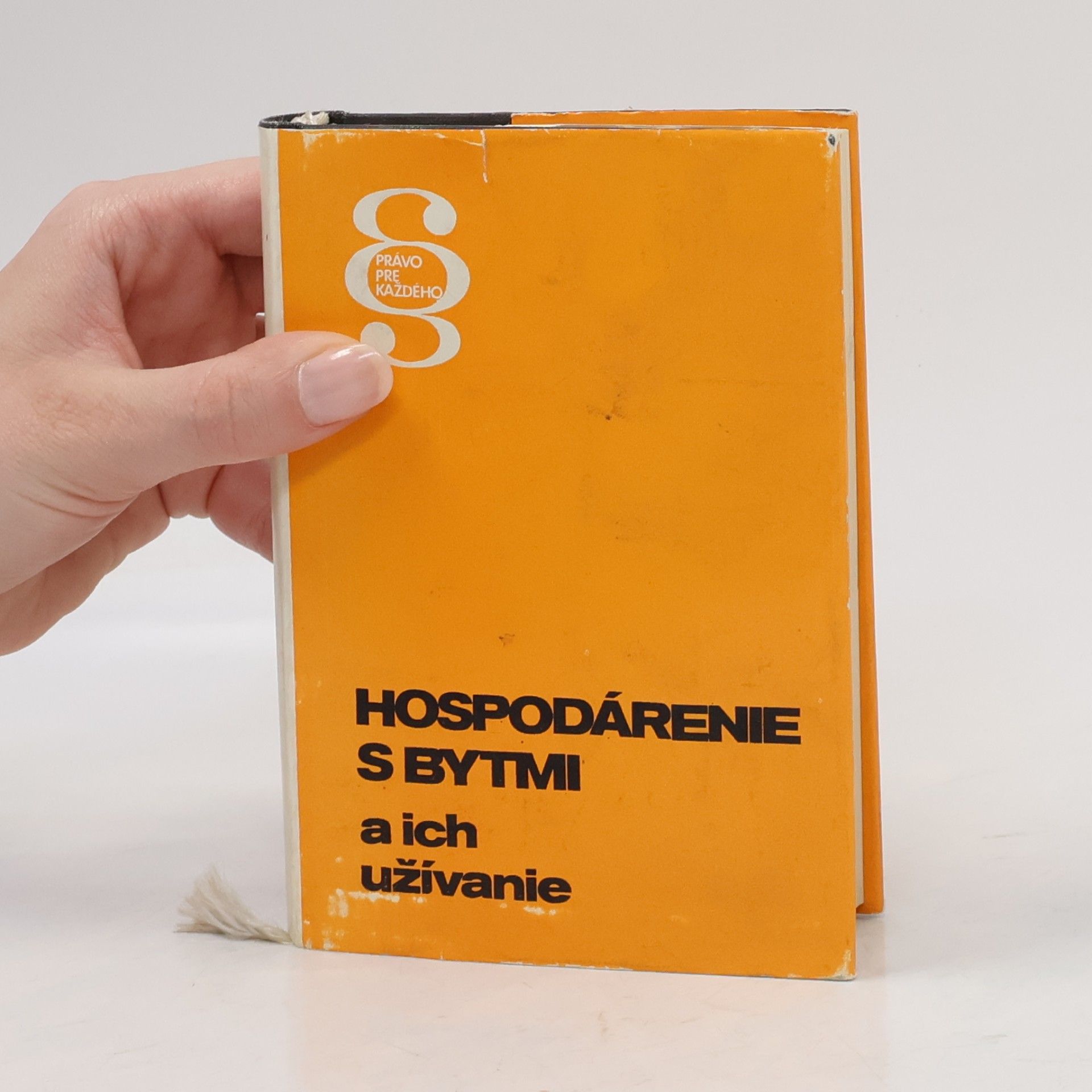 Július Fíger Hospodarenie s bytmi a ich užívanie