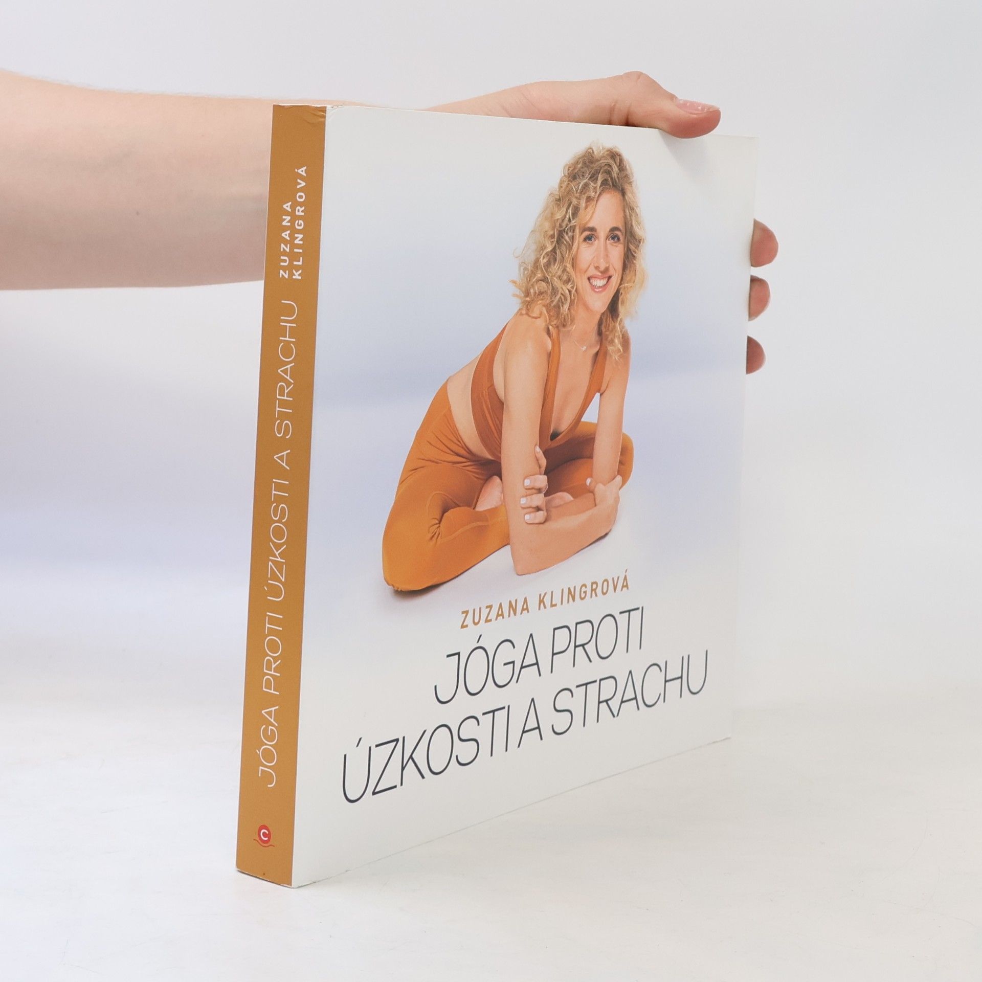 Zuzka Klingrová Jóga proti úzkosti a strachu