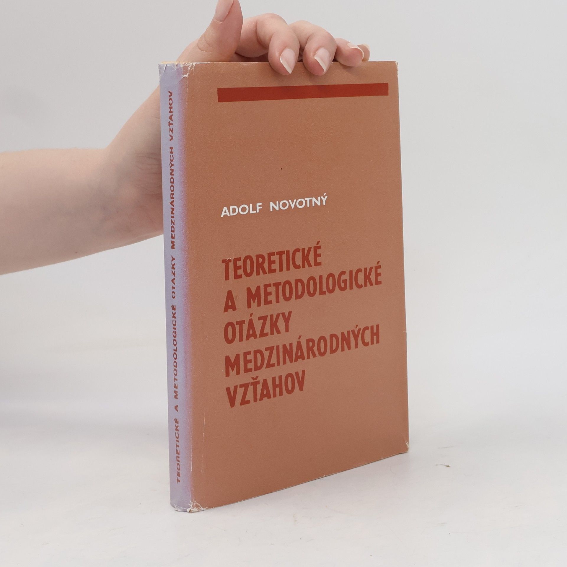 Teoretické a metodologické otázky medzinárodných vzťahov