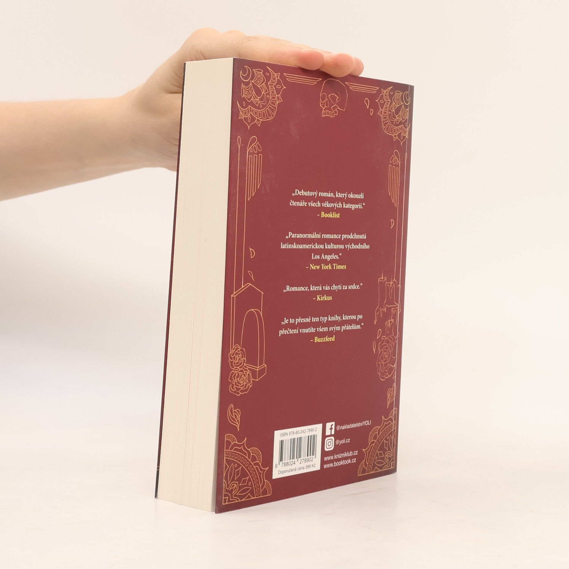 Aiden Thomas Kluci ze hřbitova