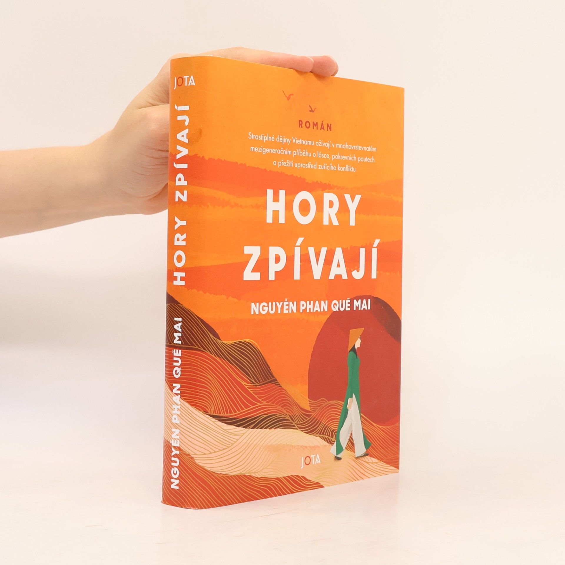 Nguyễn Phan Quế Mai Hory zpívají