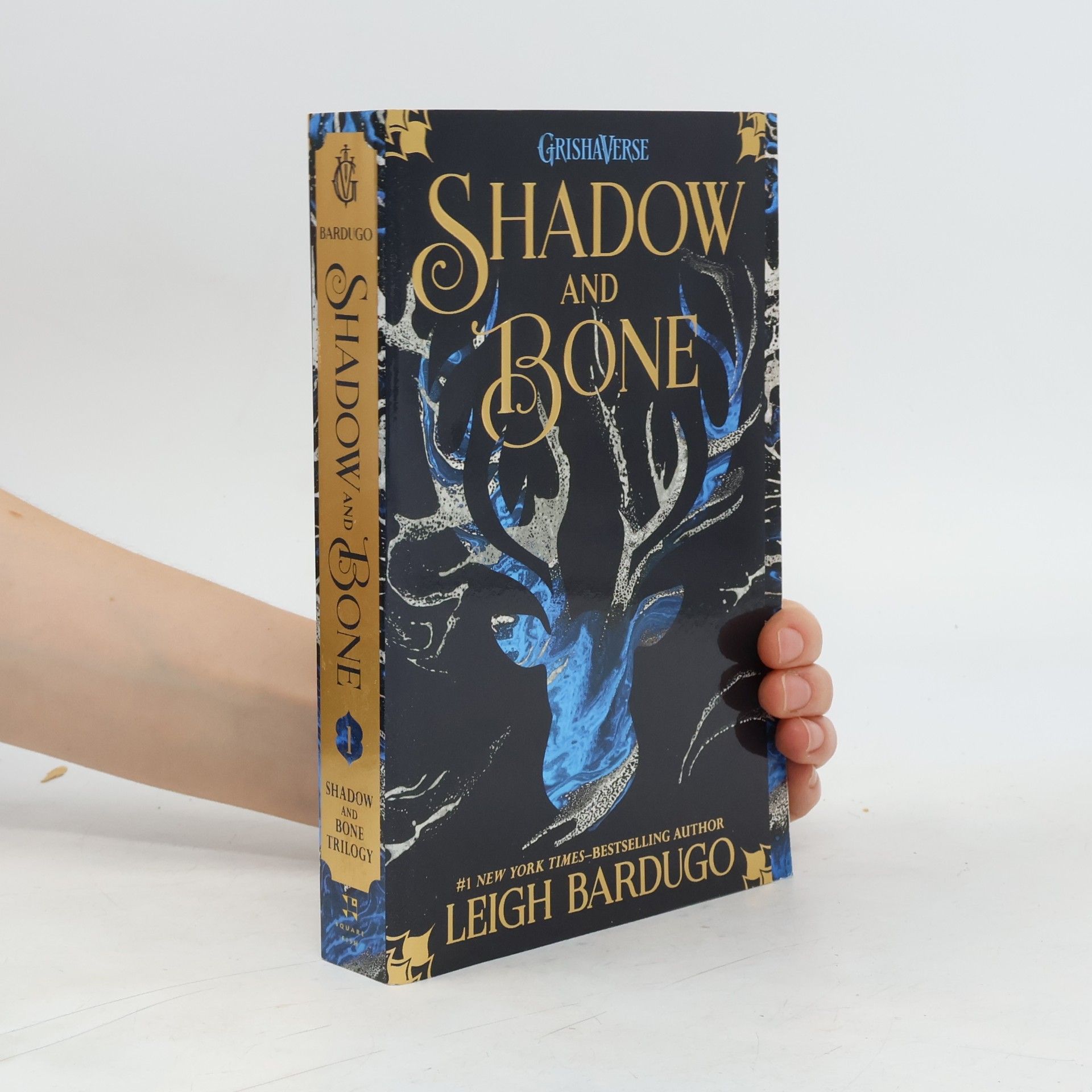 Leigh Bardugo Shadow and Bone