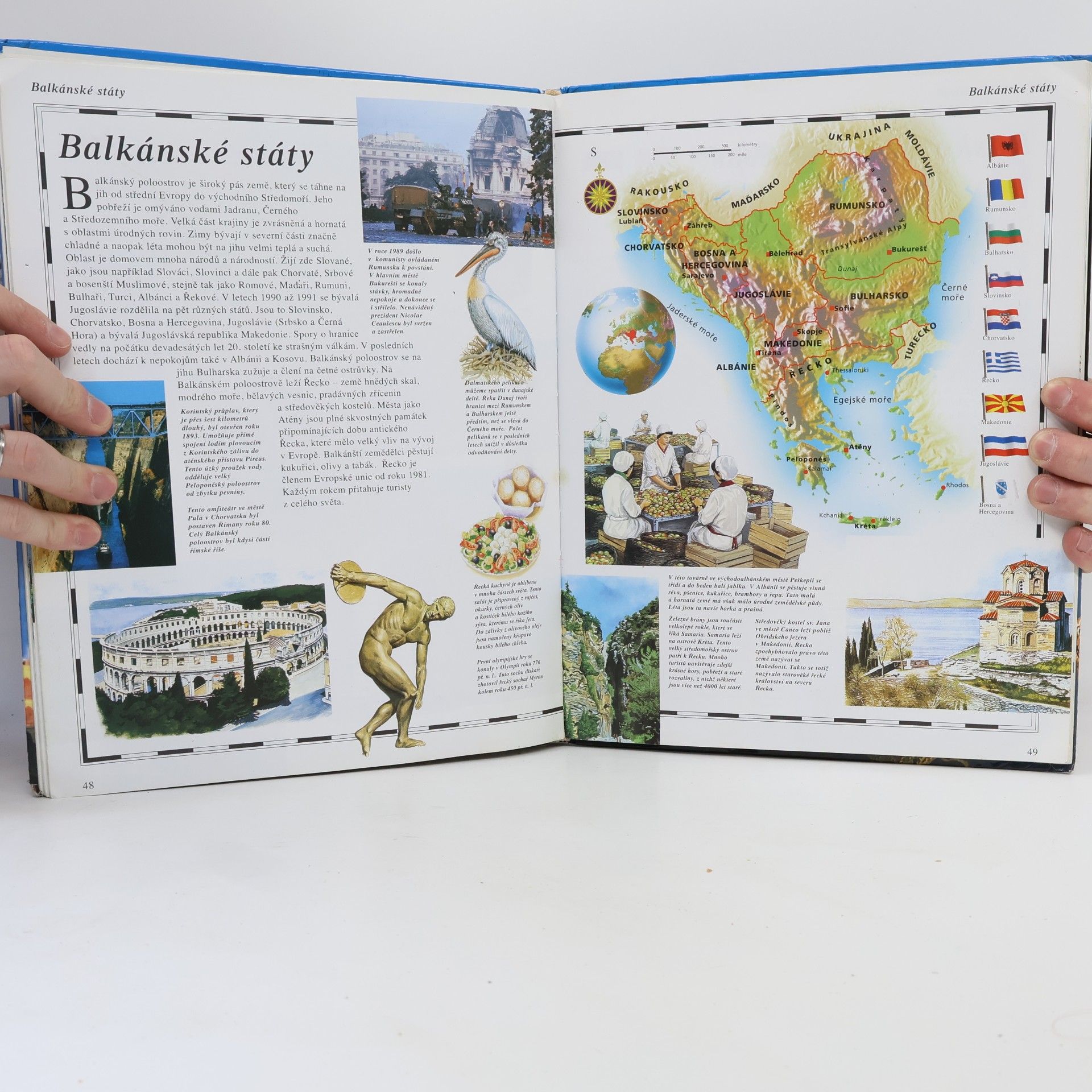 s.r.o Svojtka § Co. Školní atlas světa