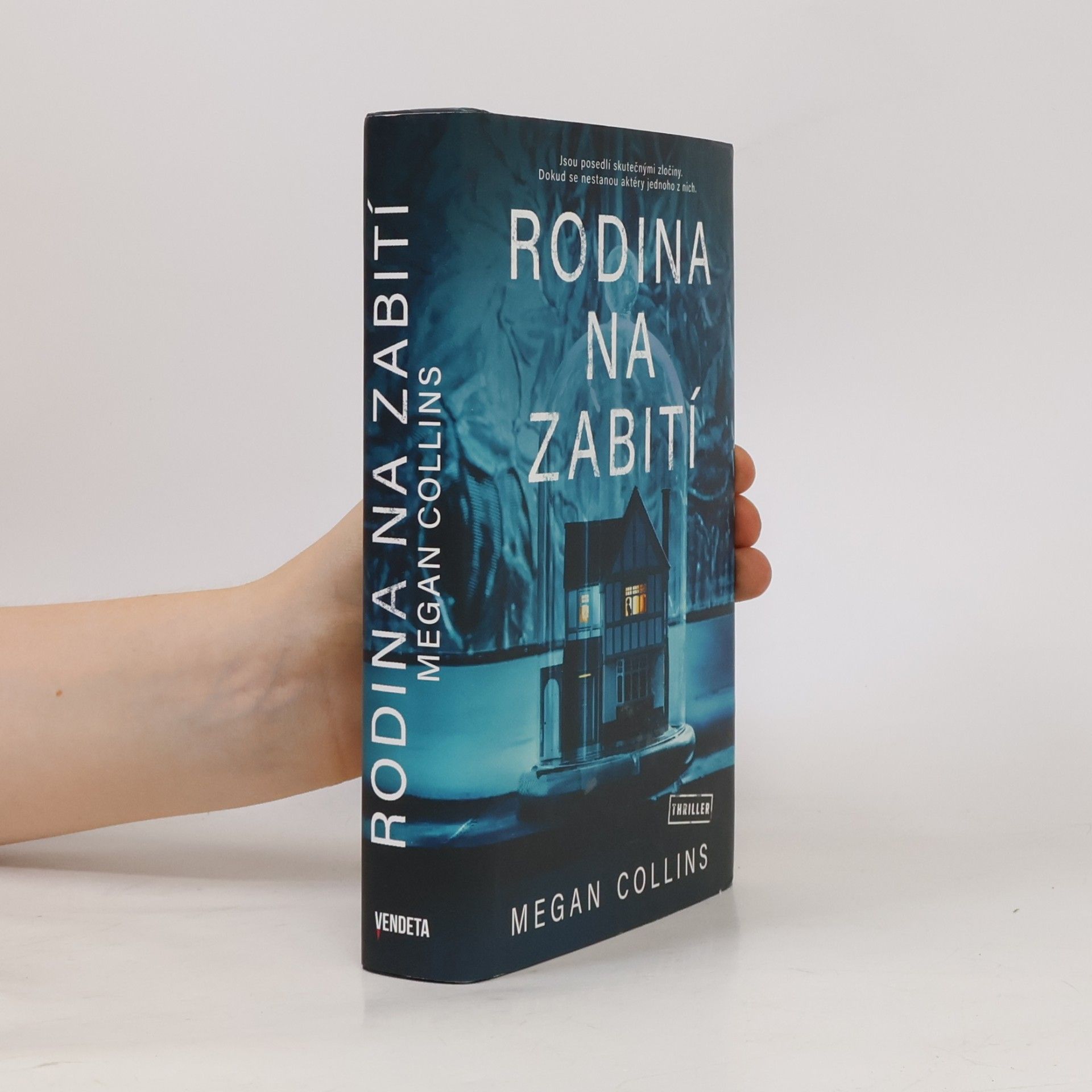 Megan Collins Rodina na zabití