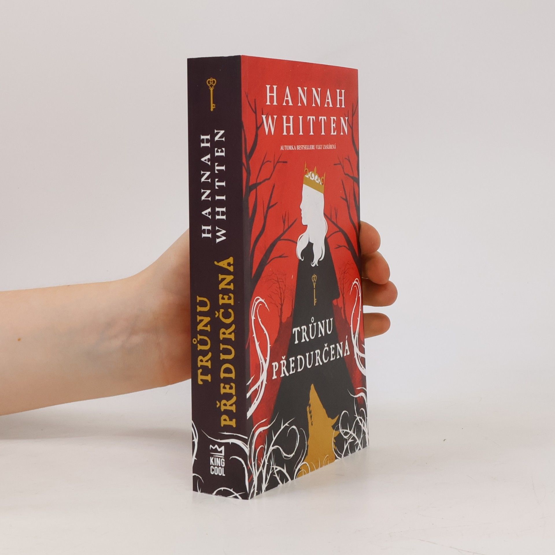 Hannah Whitten Trůnu předurčená