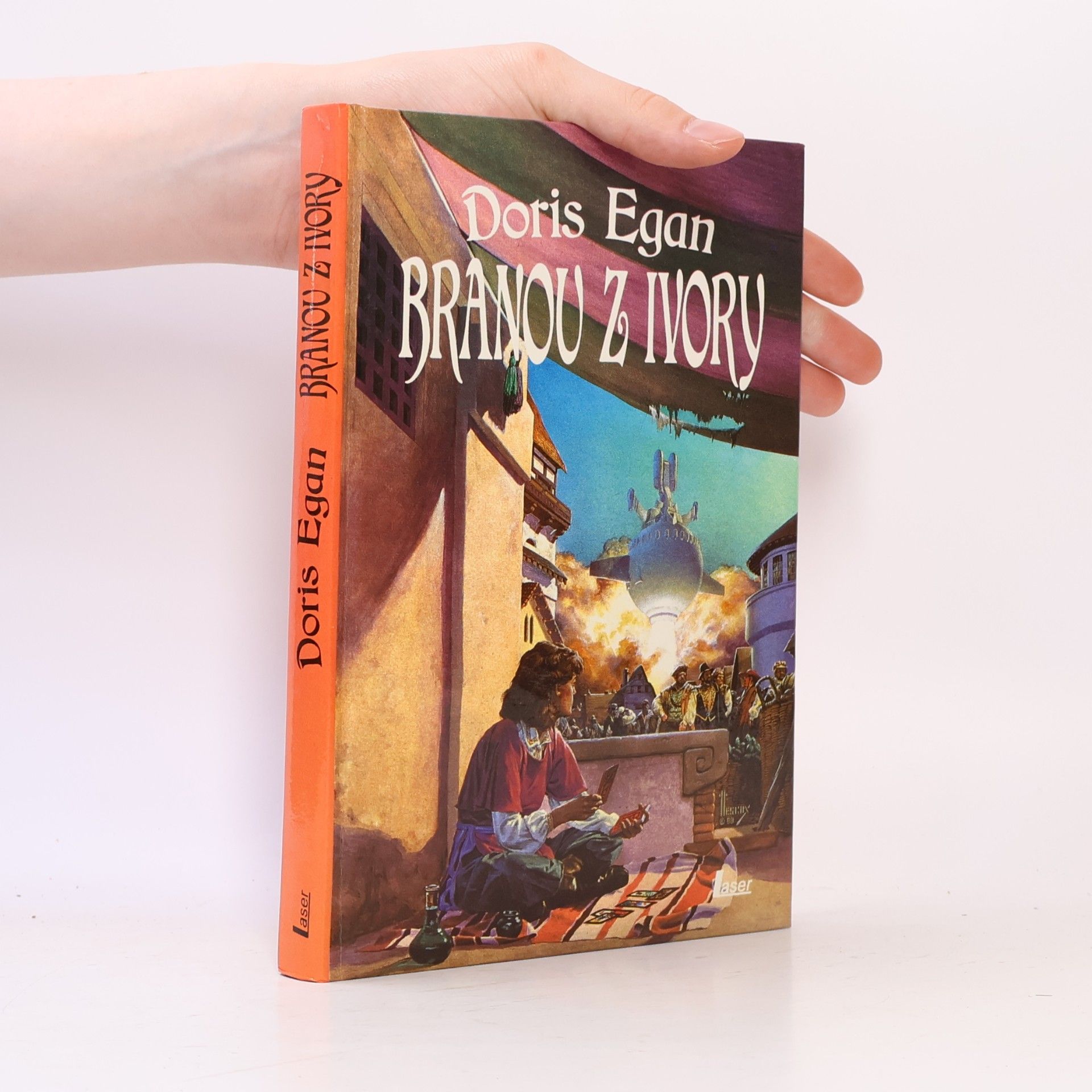Doris Egan Branou z Ivory
