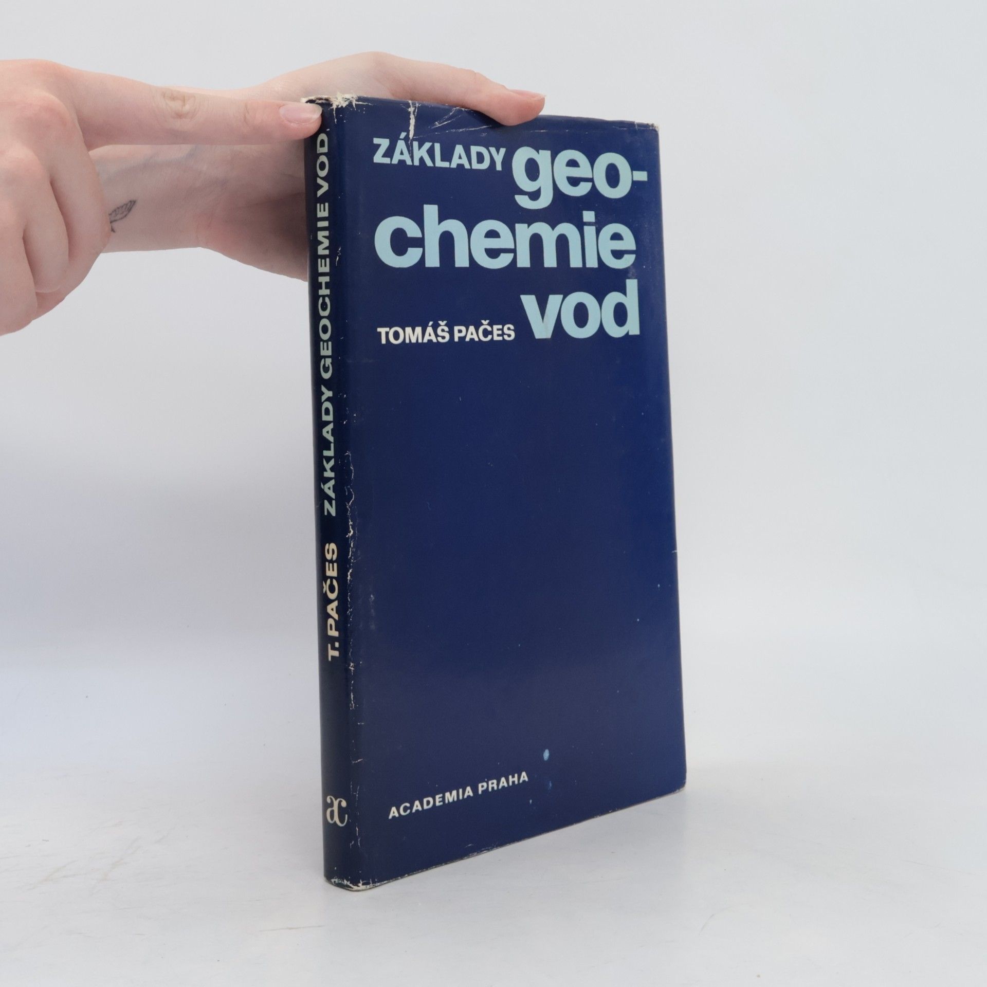 Tomáš Pačes Základy geochemie vod
