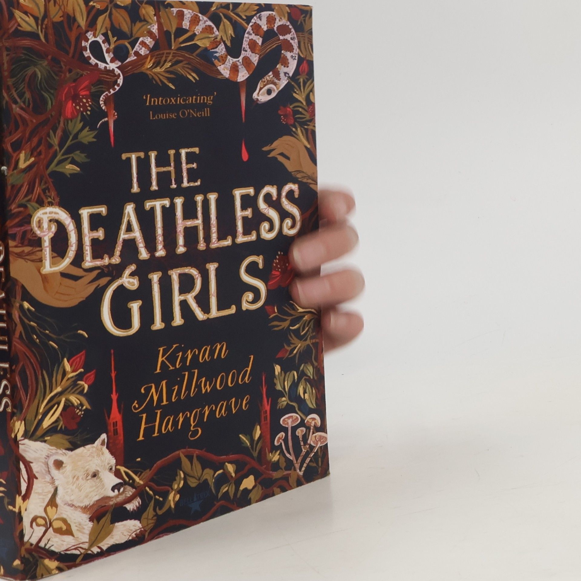 Kiran Millwood Hargrave The deathless girls