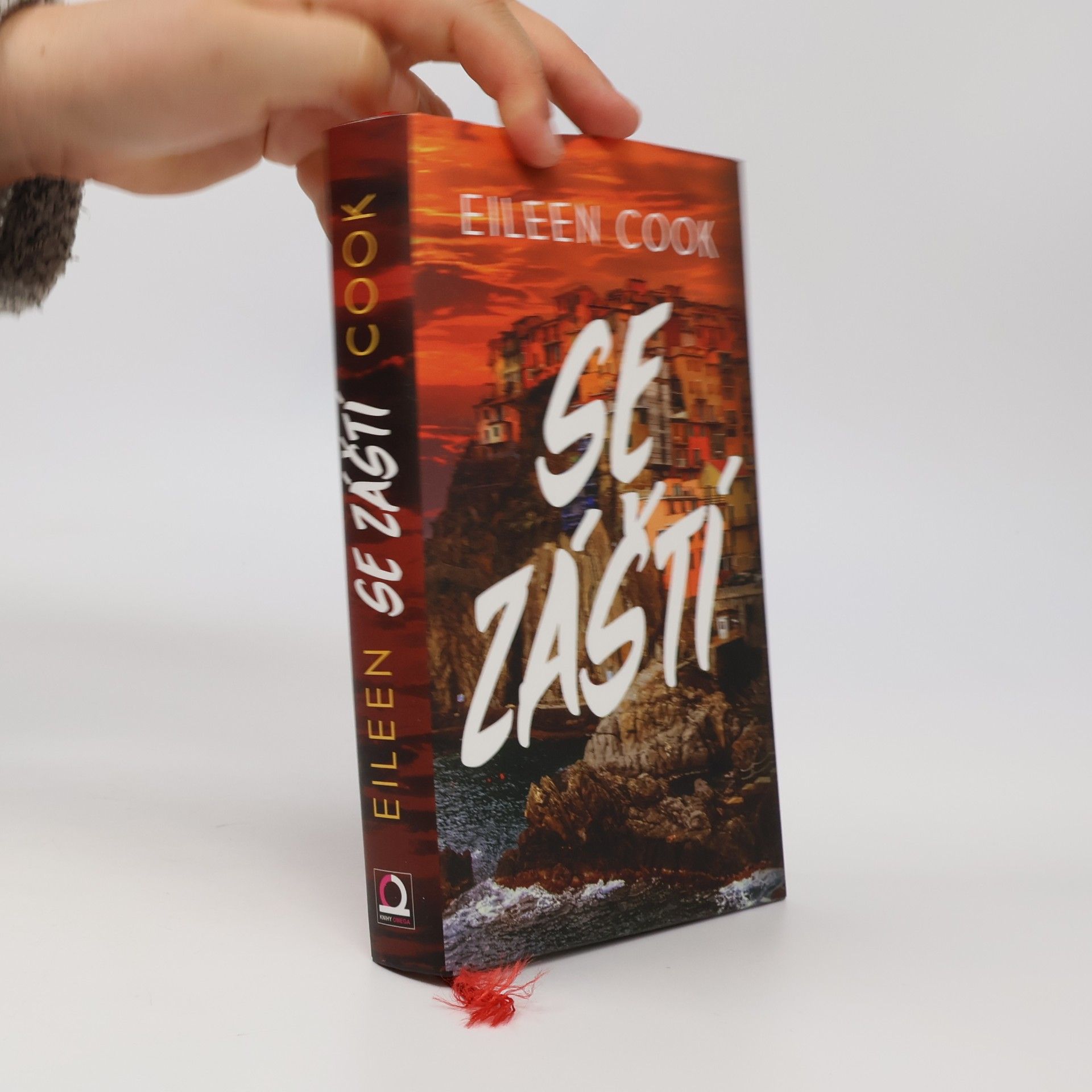 Eileen Cook Se záští