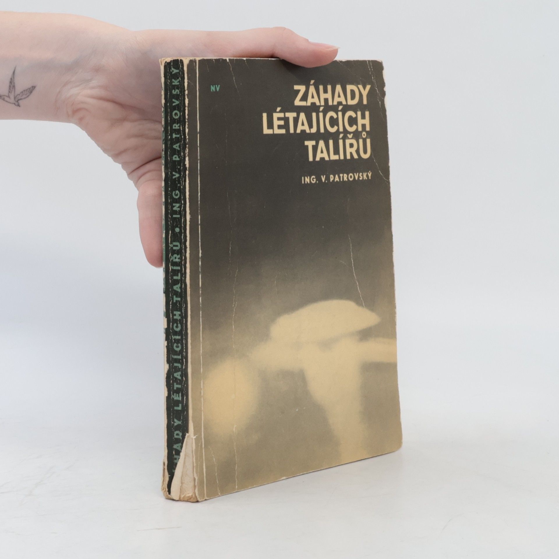 Věnceslav Patrovský Záhady létajících talířů