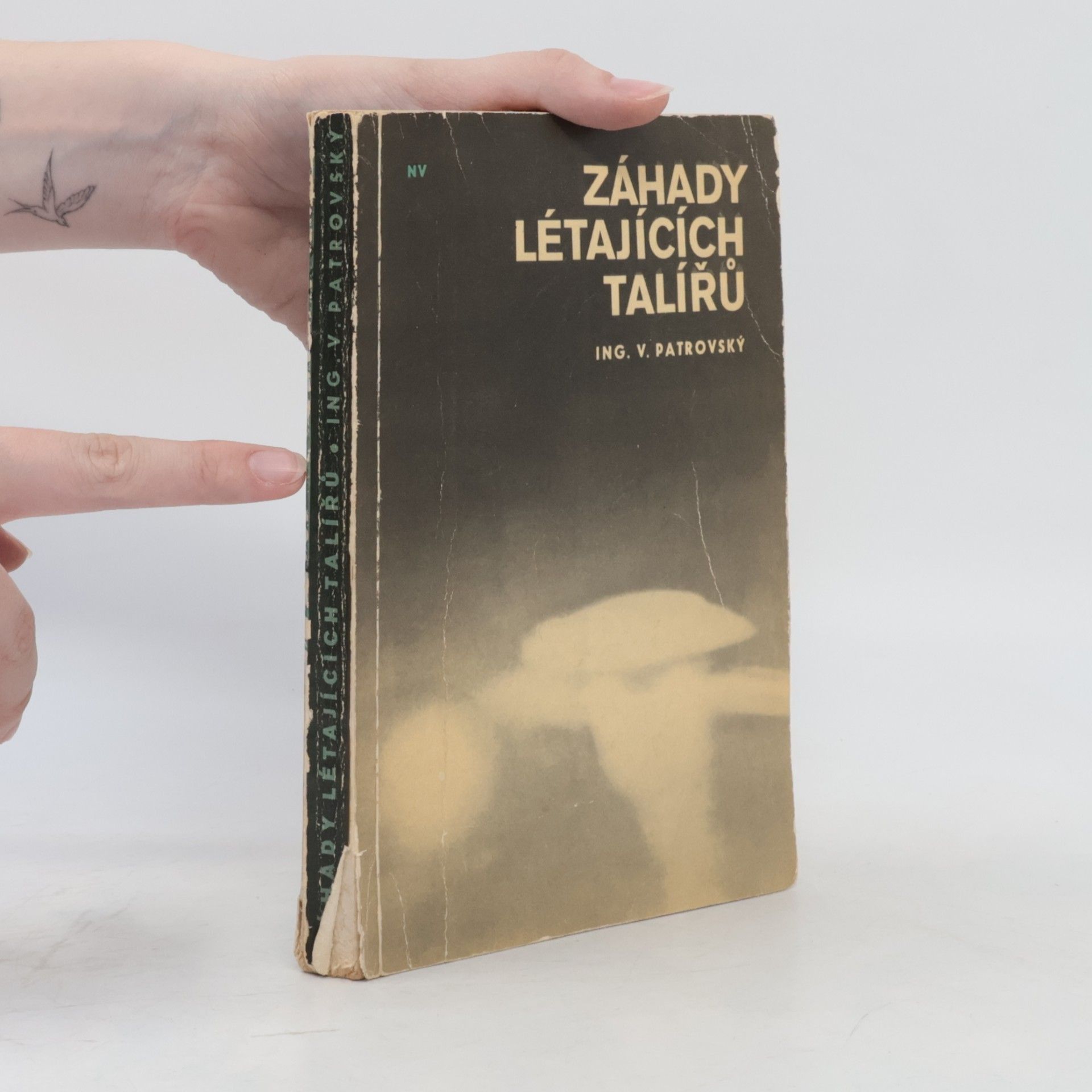Věnceslav Patrovský Záhady létajících talířů
