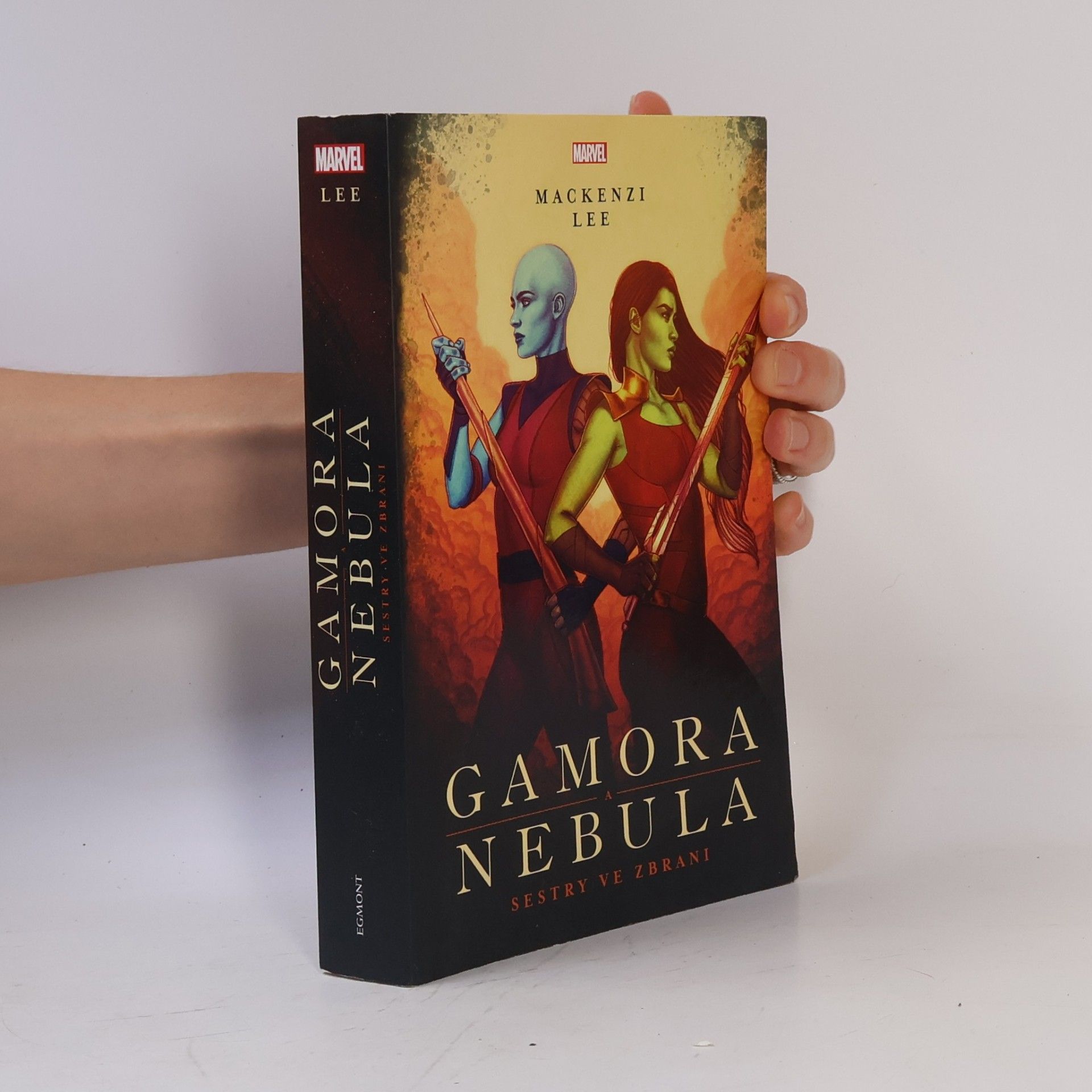 Mackenzi Lee Gamora a Nebula: sestry ve zbrani