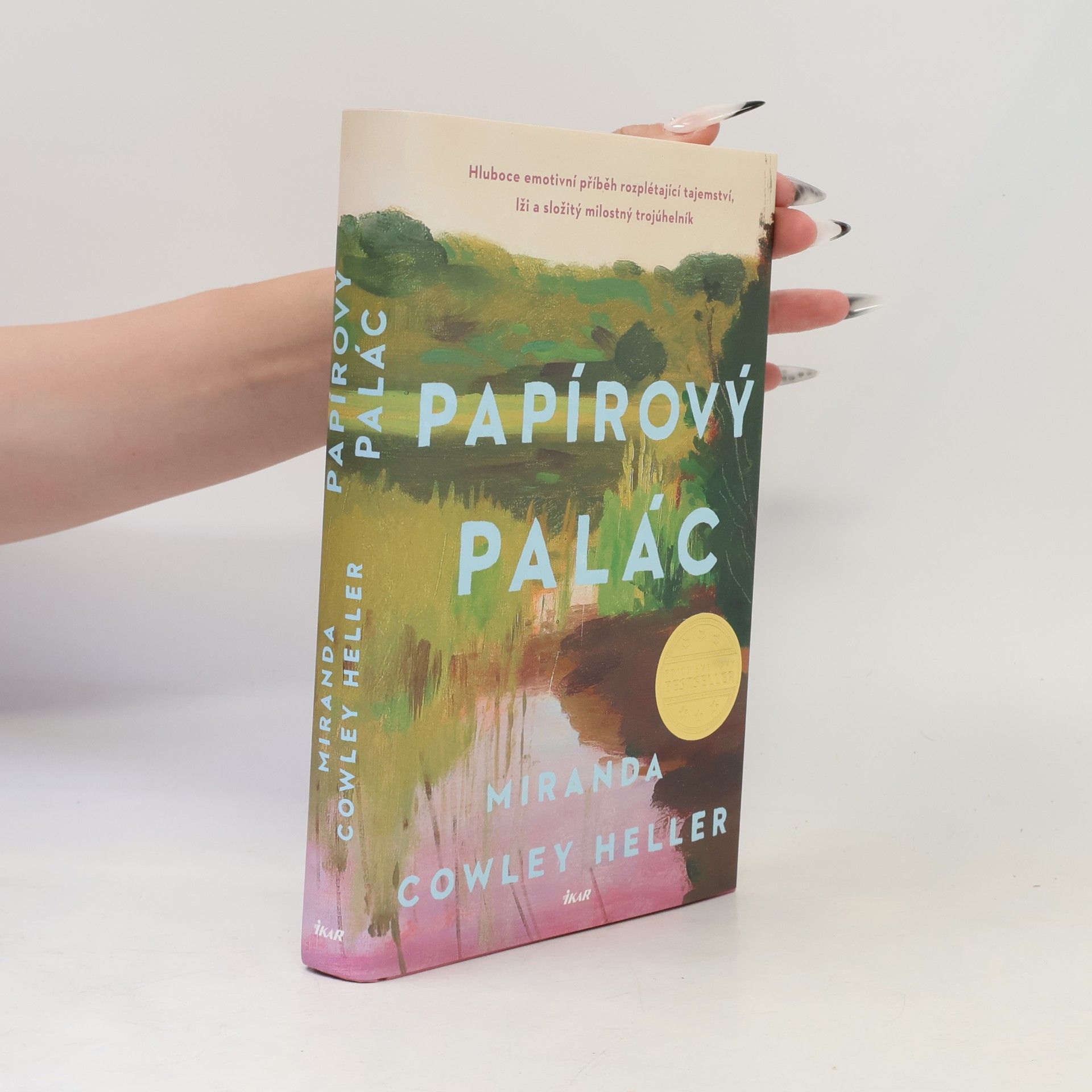 Miranda Cowley Heller Papírový palác