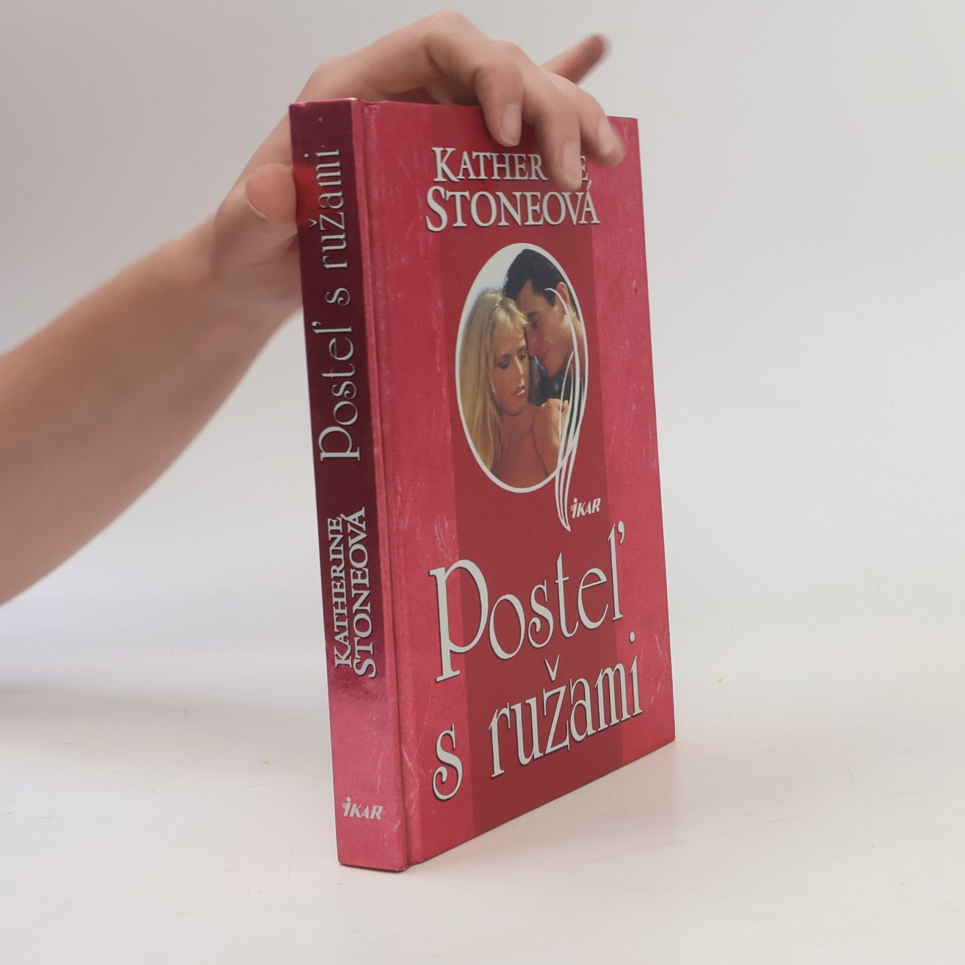 Katherine Stone Posteľ s ružami