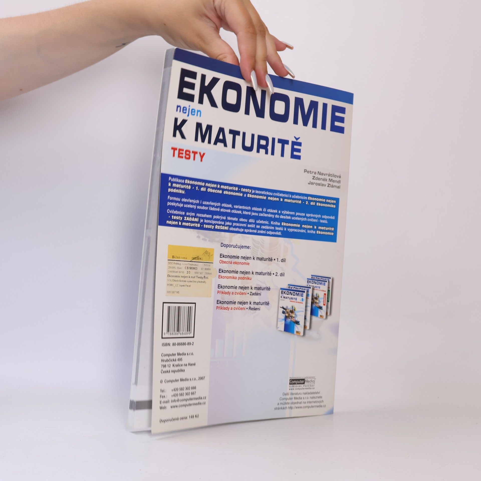 Petra Navrátilová Ekonomie nejen k maturitě - testy - řešení