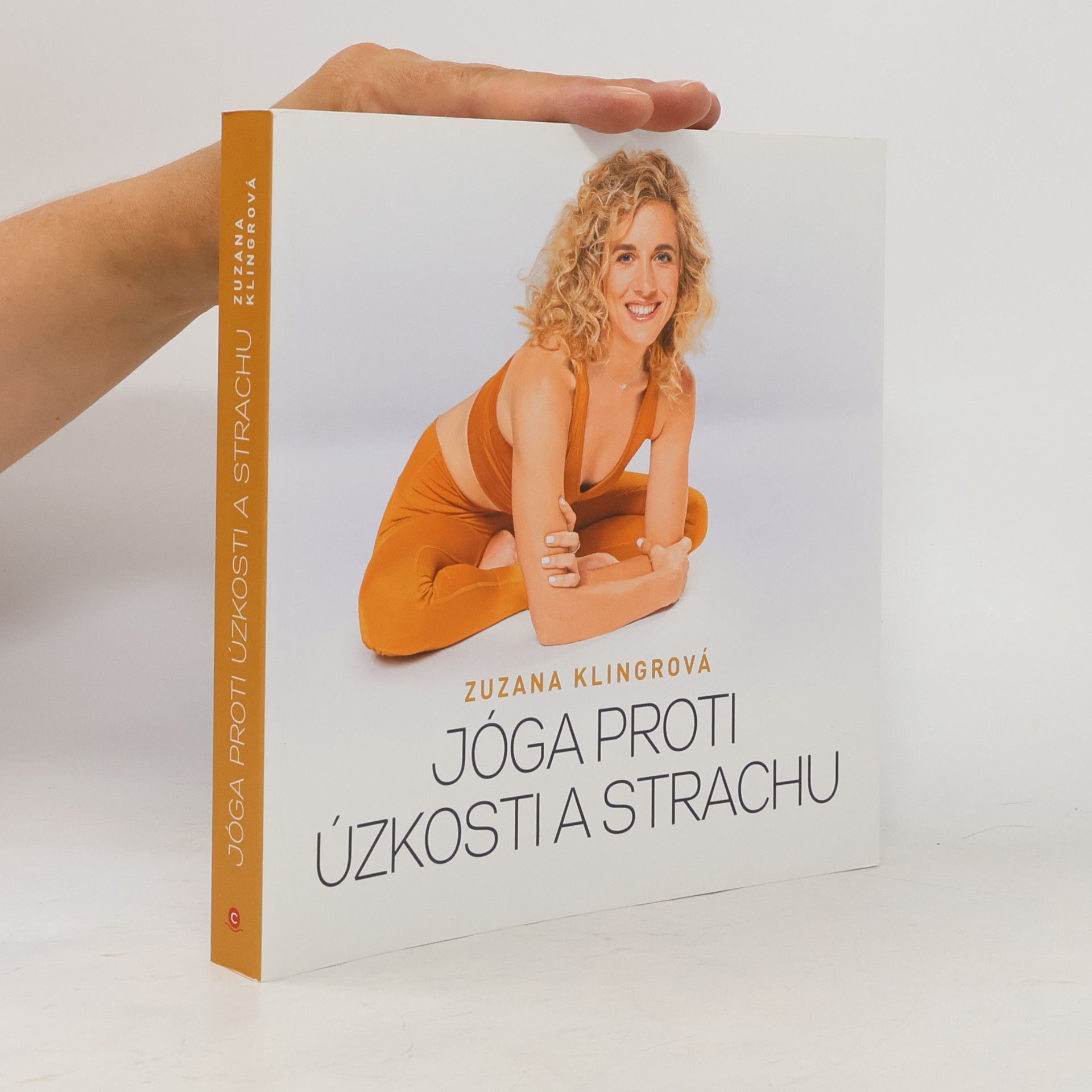 Zuzka Klingrová Jóga proti úzkosti a strachu