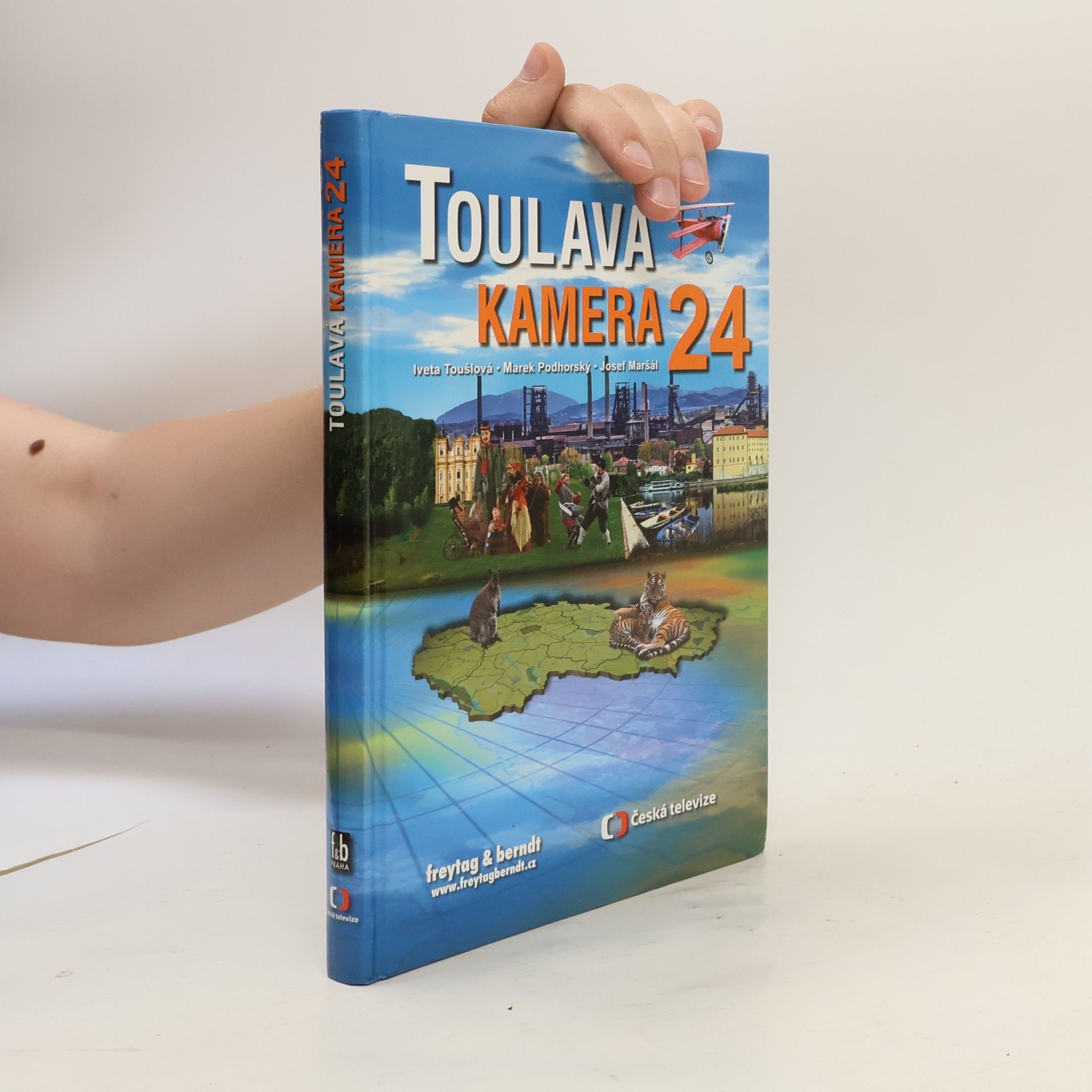Toulavá kamera 24