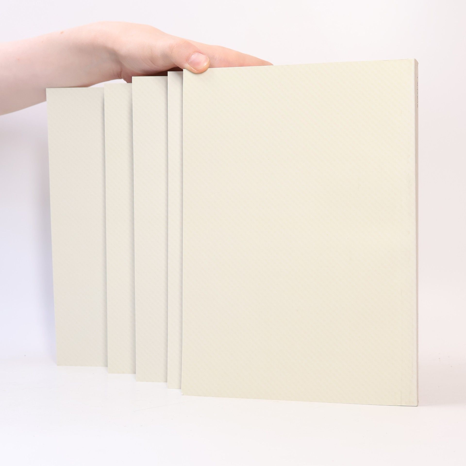 Various authors Zdroje a prostředí. Teoretická východiska, souvislosti, instituce. Hospodářské sektory a enviromentalni integrace. Vzdělávání, informace, indikátory. Národní strategie udržitelného rozvoje a regionální rozvoj