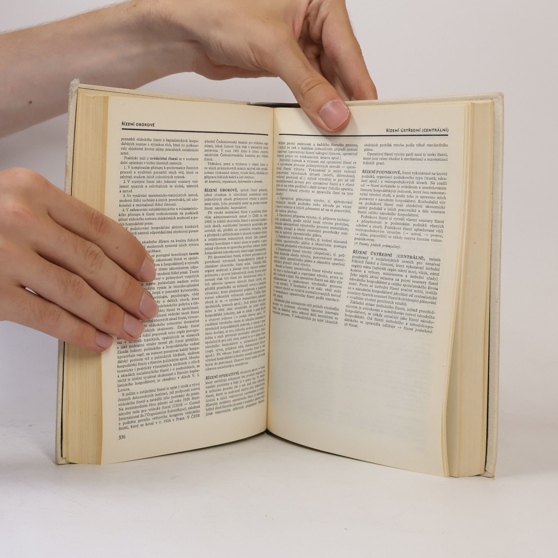Various authors Ekonomická encyklopedie 2