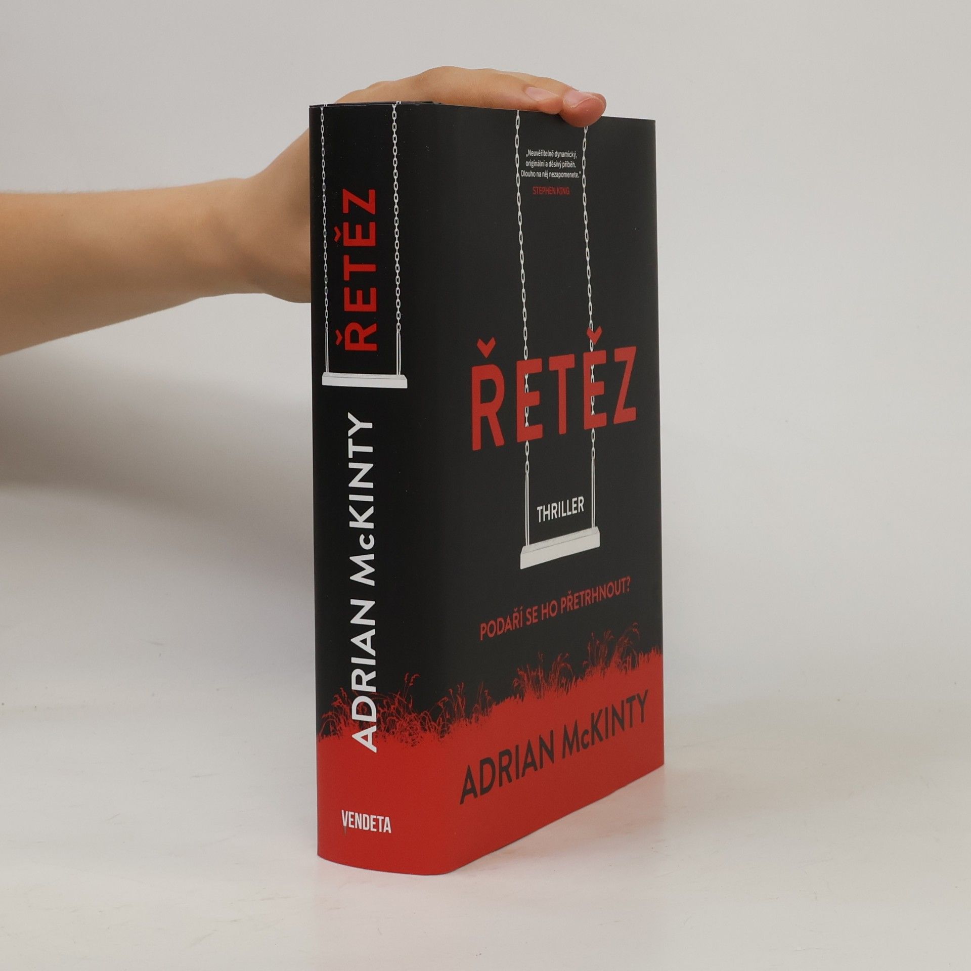 Adrian McKinty Řetěz