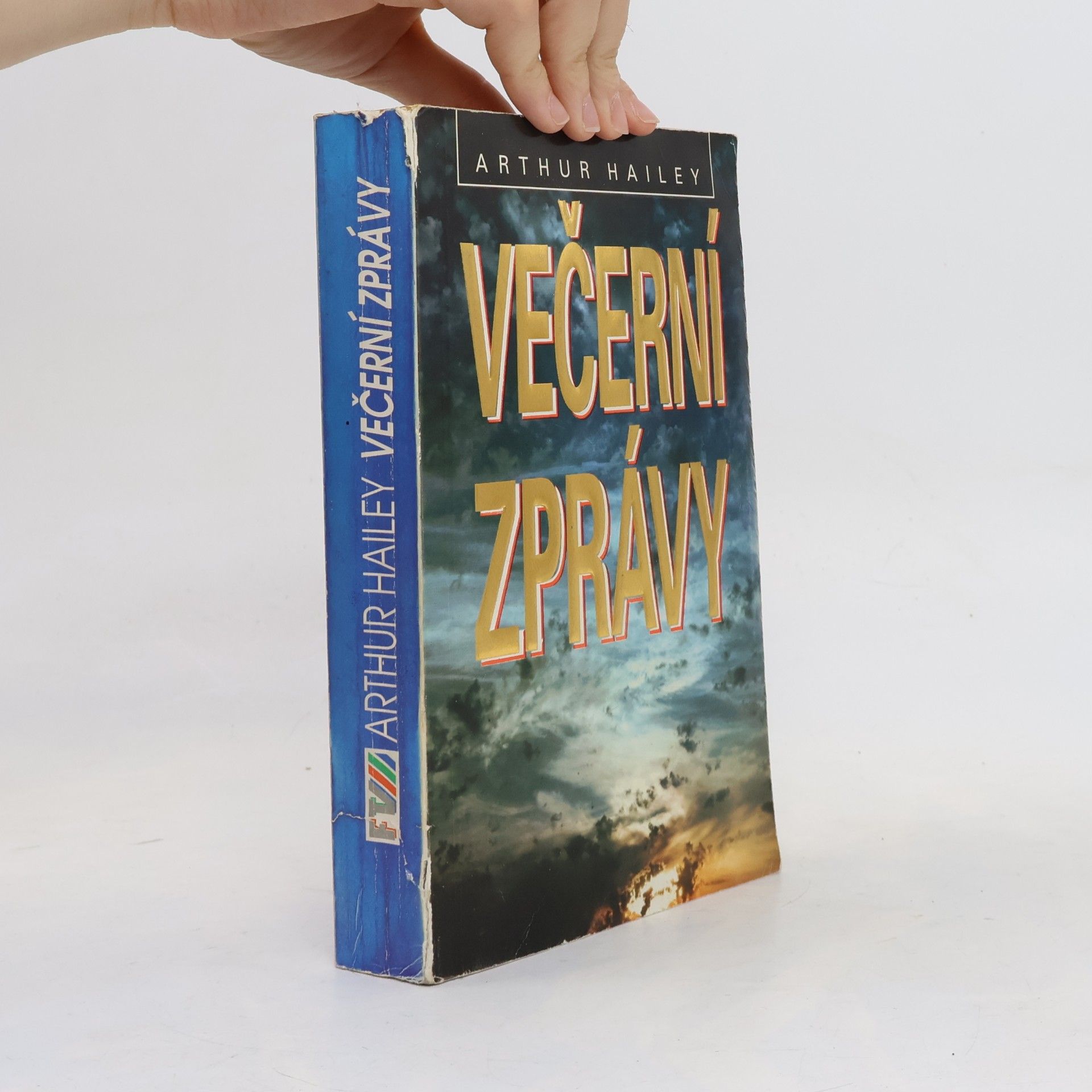 Arthur Hailey Večerní zprávy