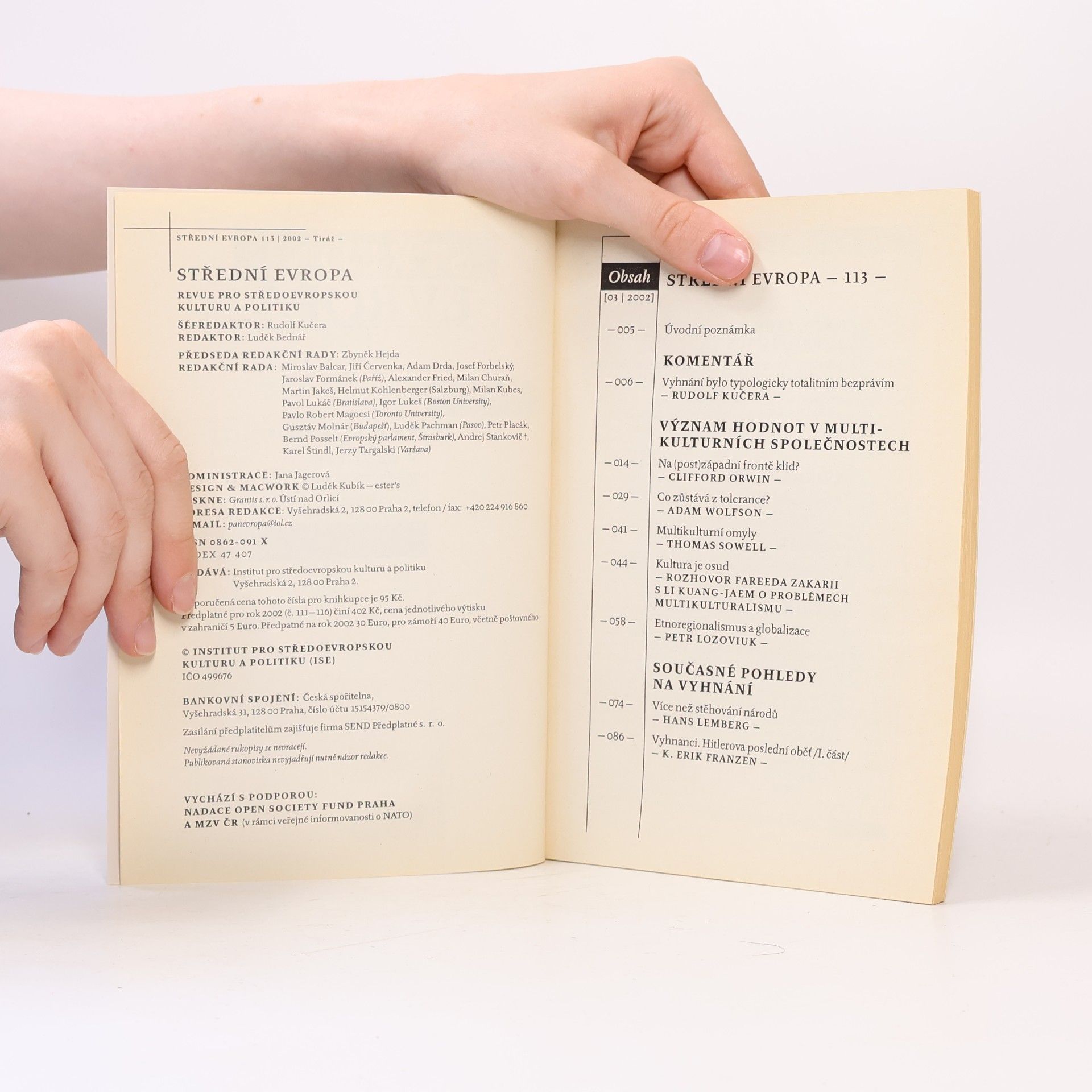 Collectif d'auteurs Střední Evropa. Revue pro středoevropskou kulturu a politiku. Roč. 18, říjen 2002