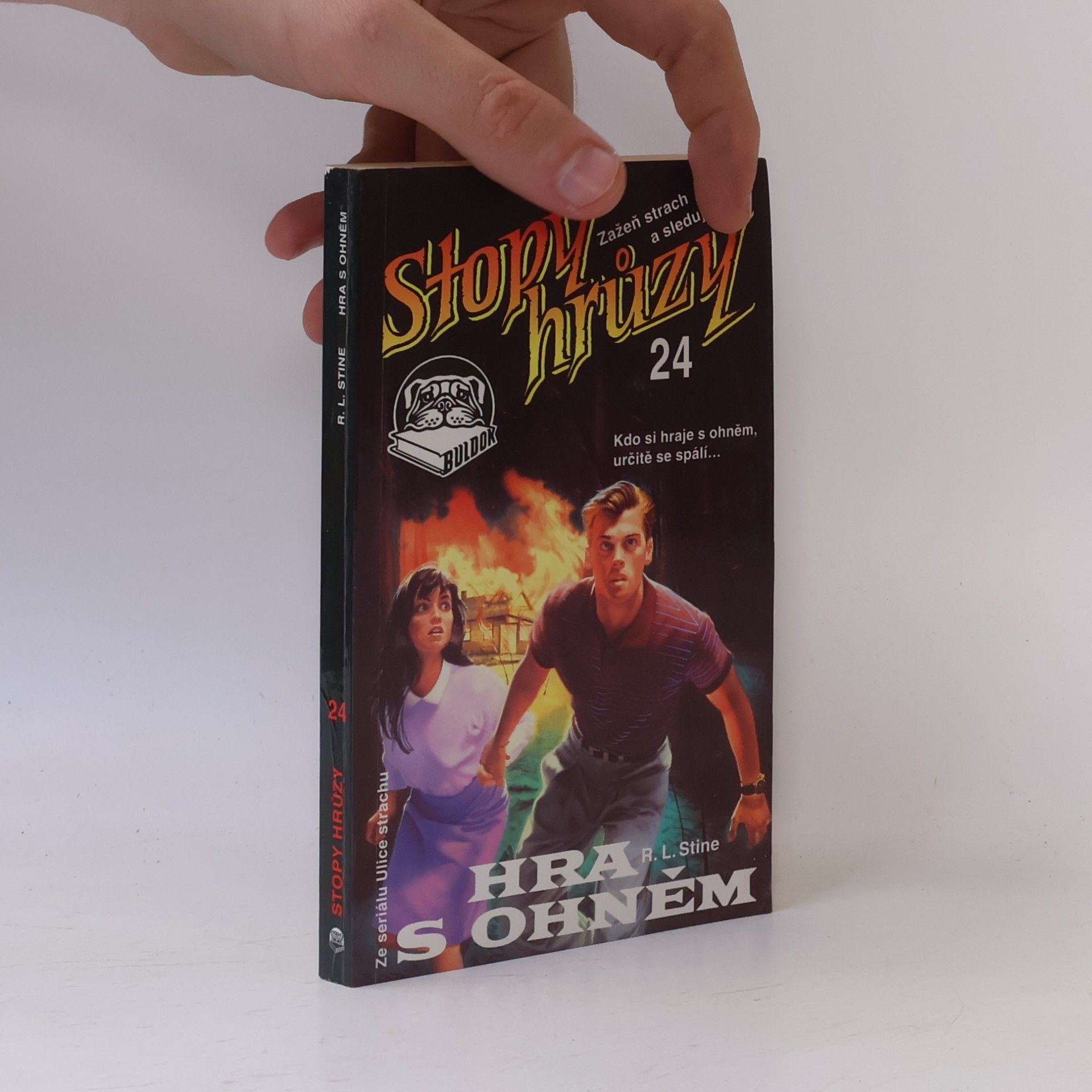 R. L. Stine Stopy hrůzy 24. Hra s ohněm