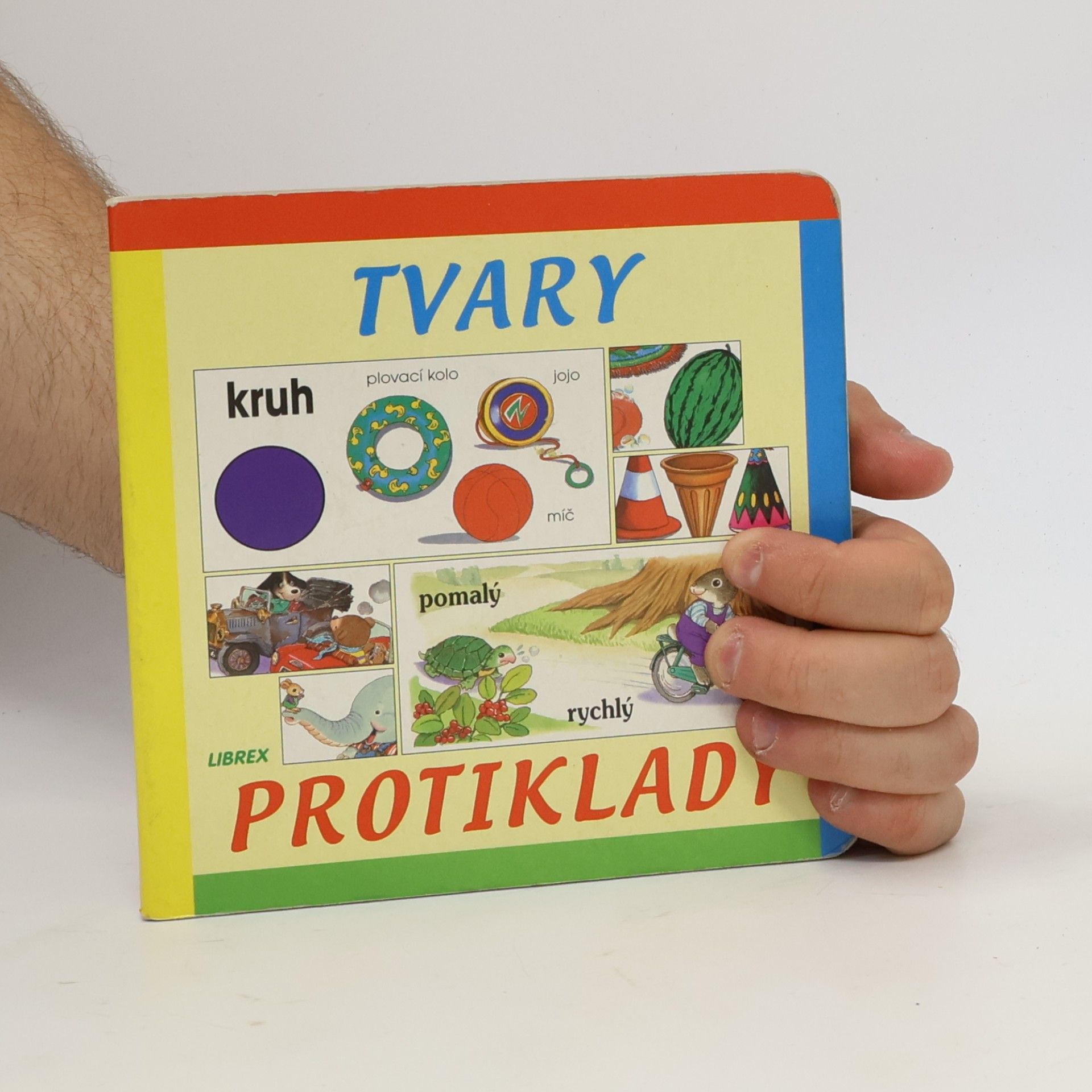 Autorenkollektiv Tvary protiklady