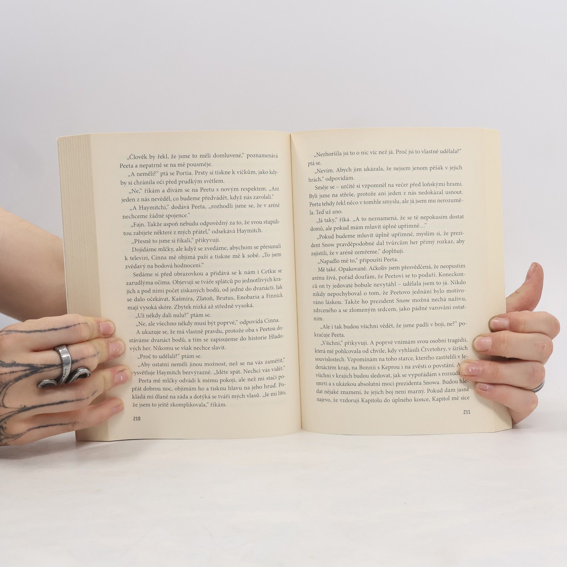 Suzanne Collins Hunger Games: Vražedná pomsta