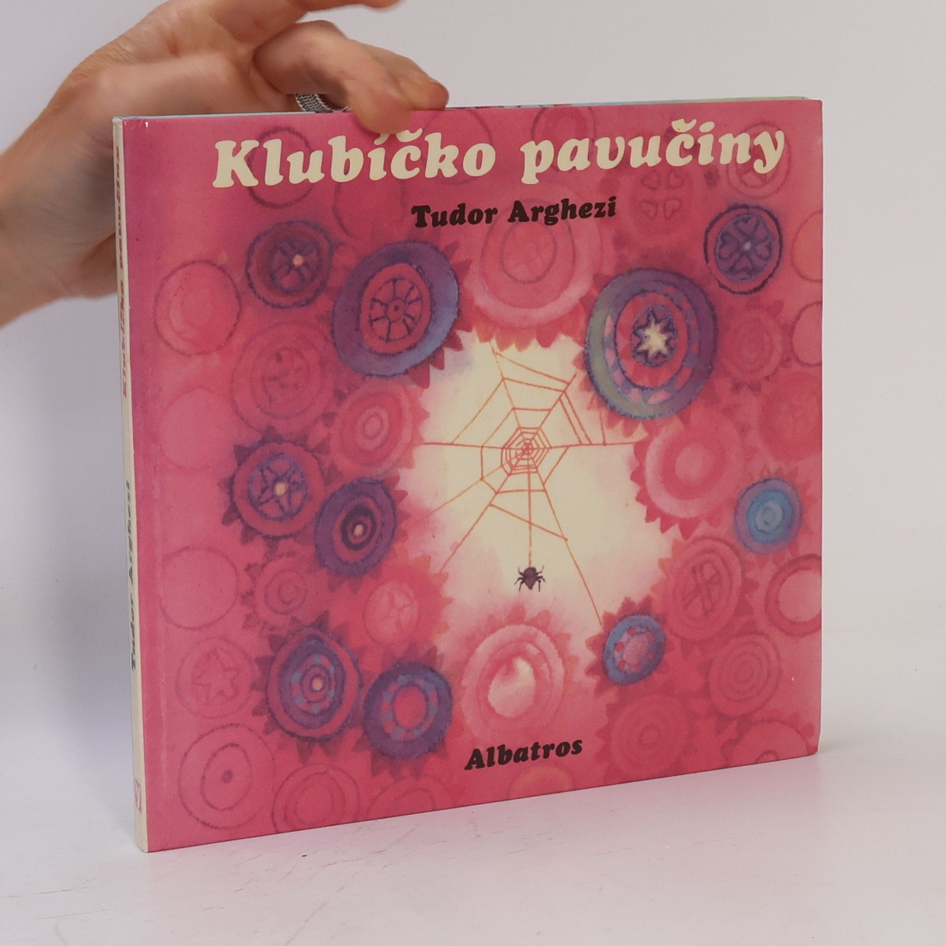Tudor Arghezi Klubíčko pavučiny
