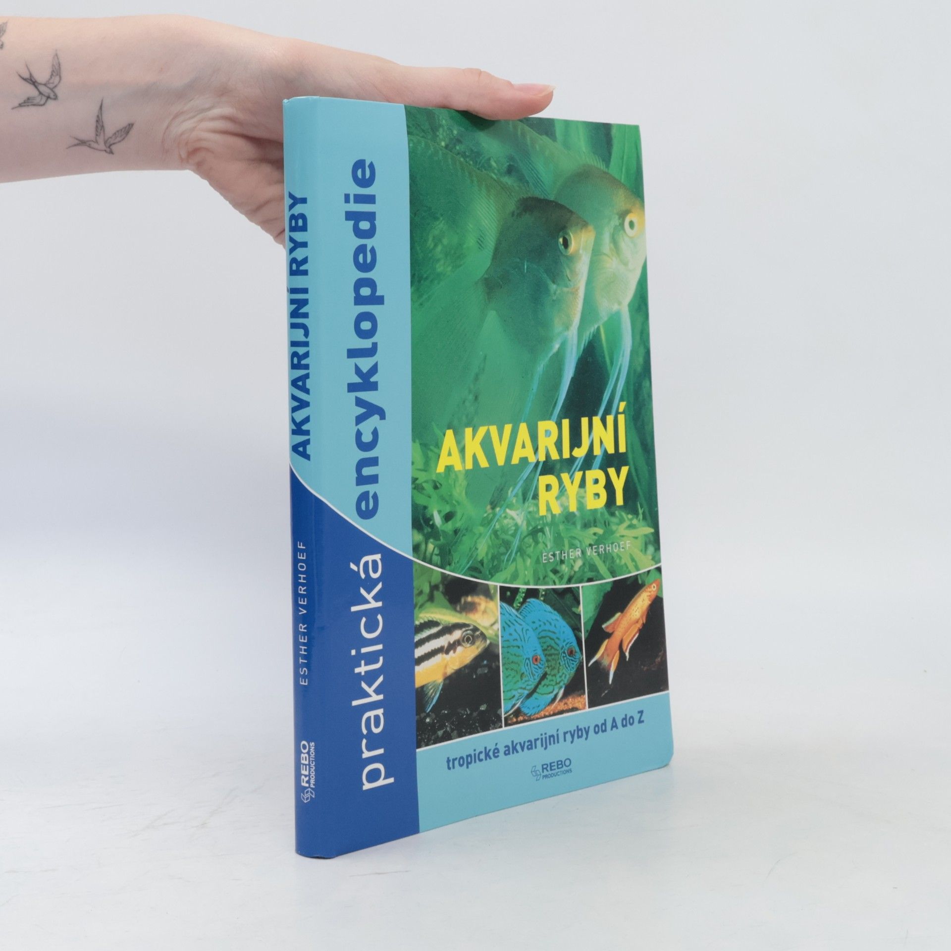 Esther Verhoef Akvarijní ryby. Praktická encyklopedie