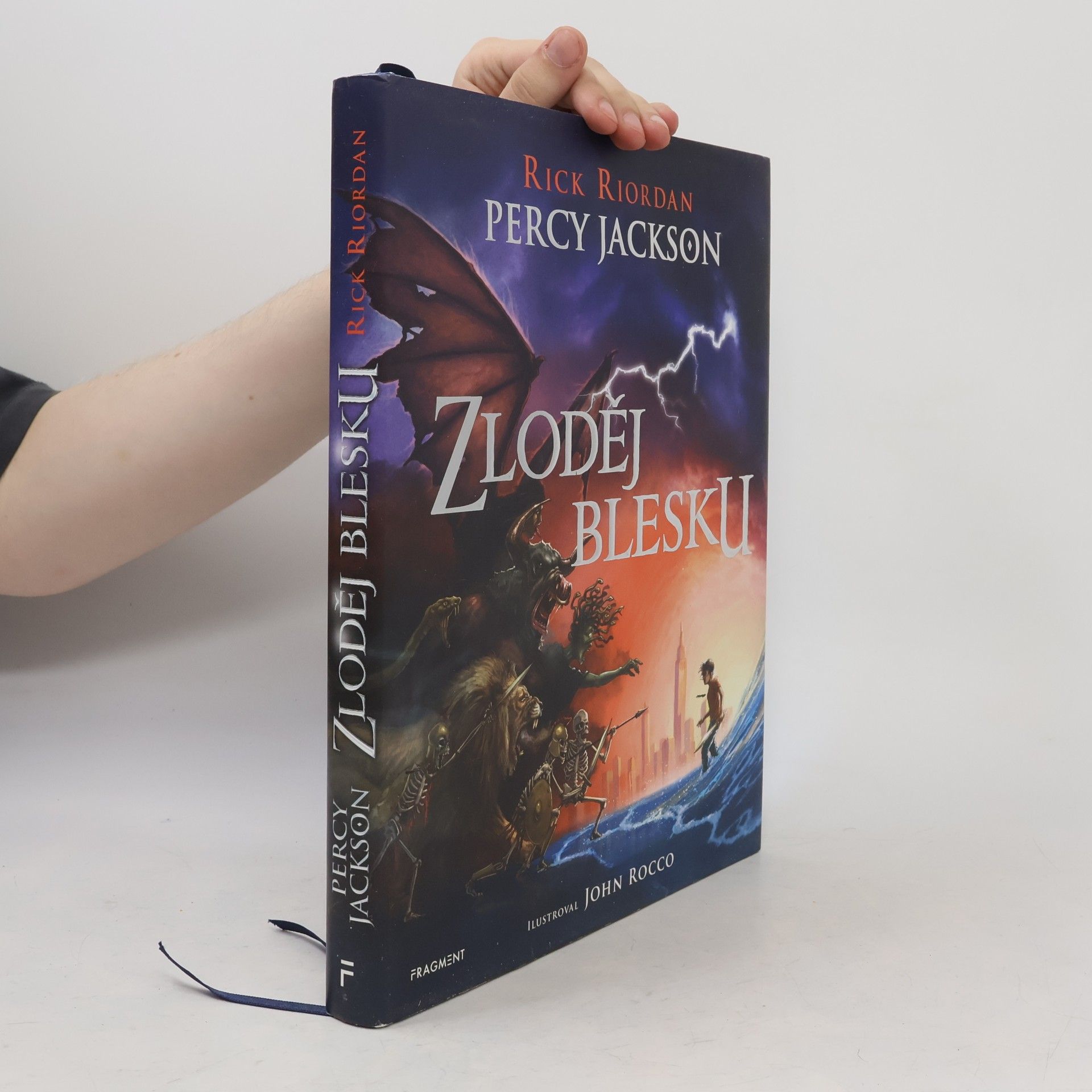 Rick Riordan Percy Jackson. Zloděj blesku