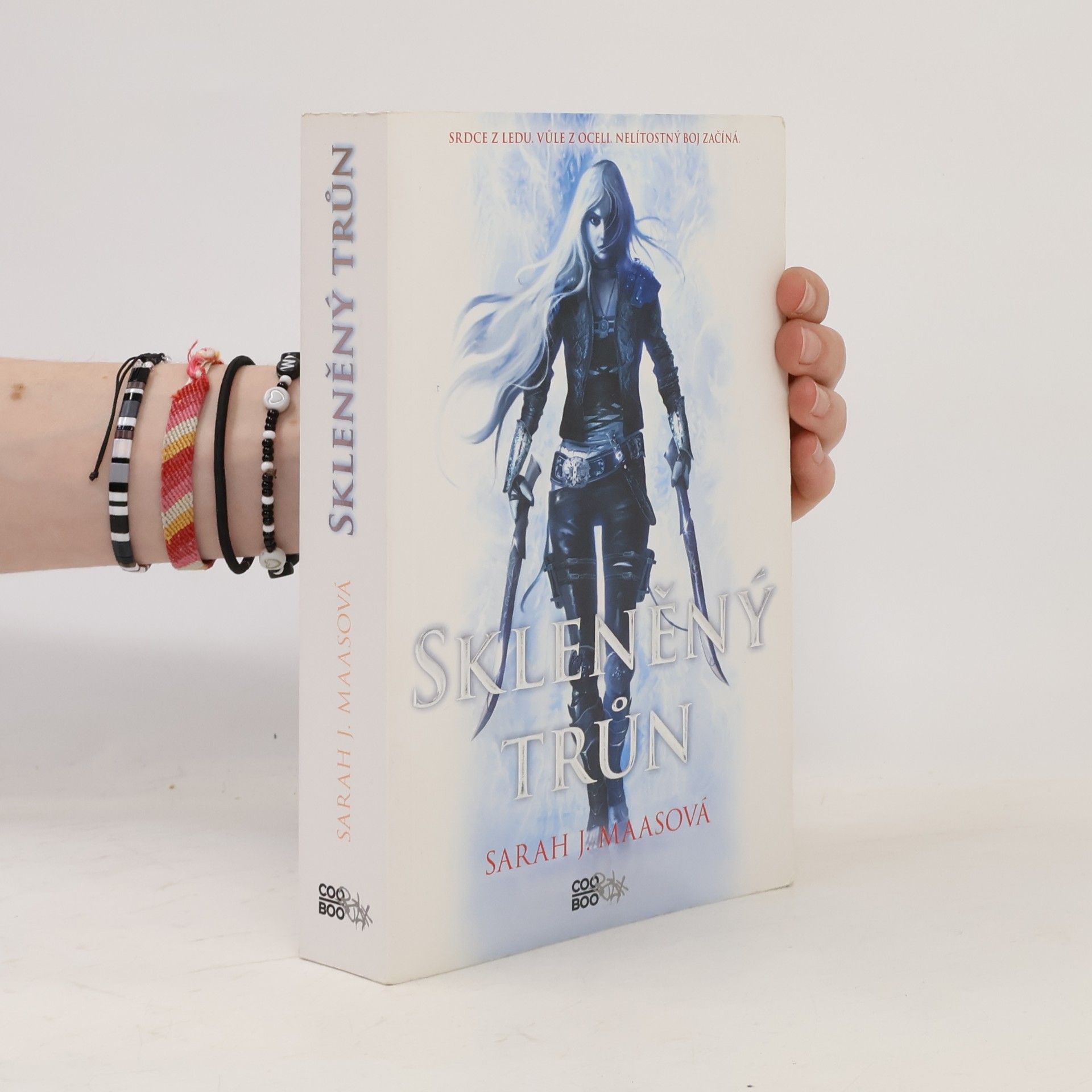 Sarah J. Maas Skleněný trůn