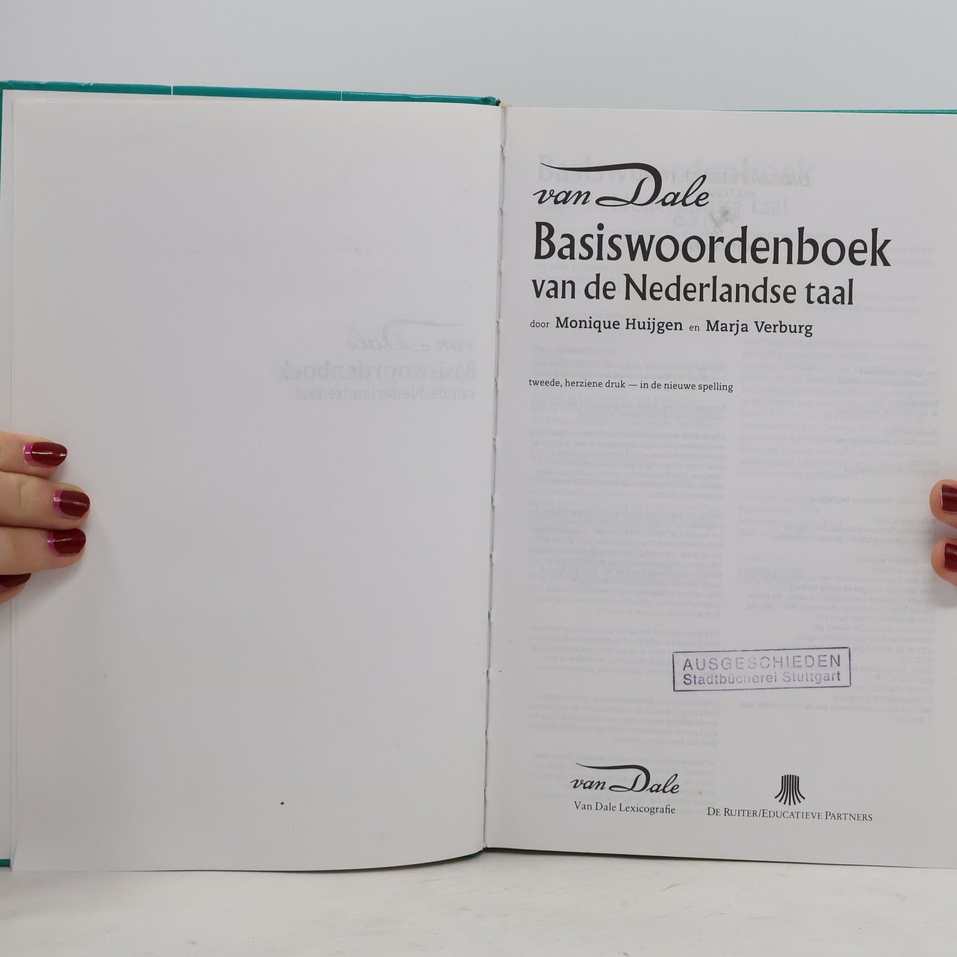 Monique Huijgen Basic Woordenboek Nederlands