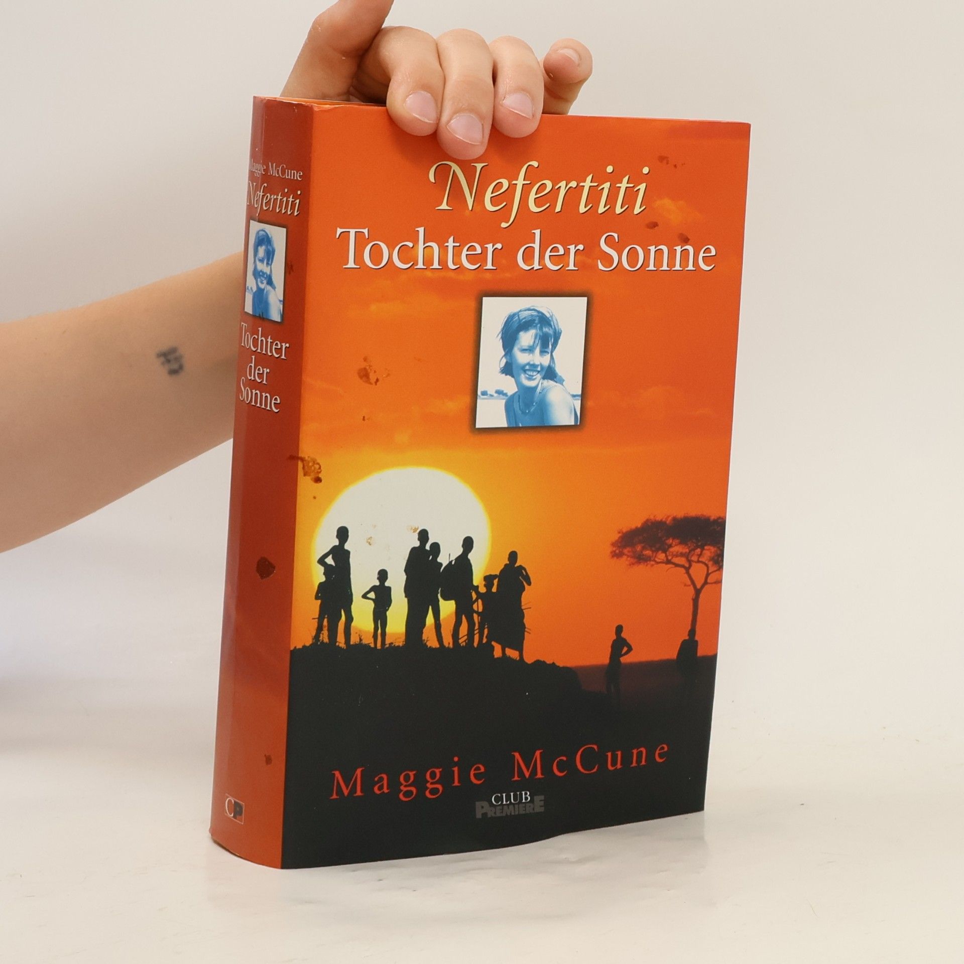 Maggie McCune Nefertiti. Tochter der Sonne