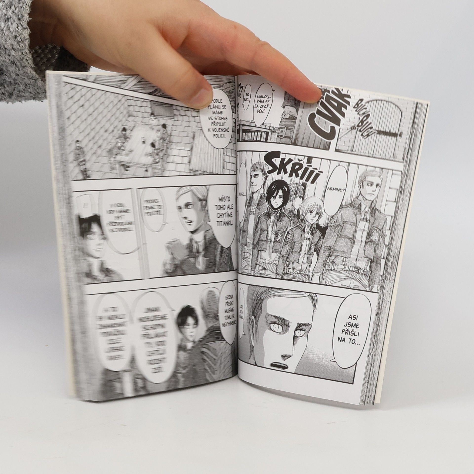 Hajime Isayama Útok titánů. 8