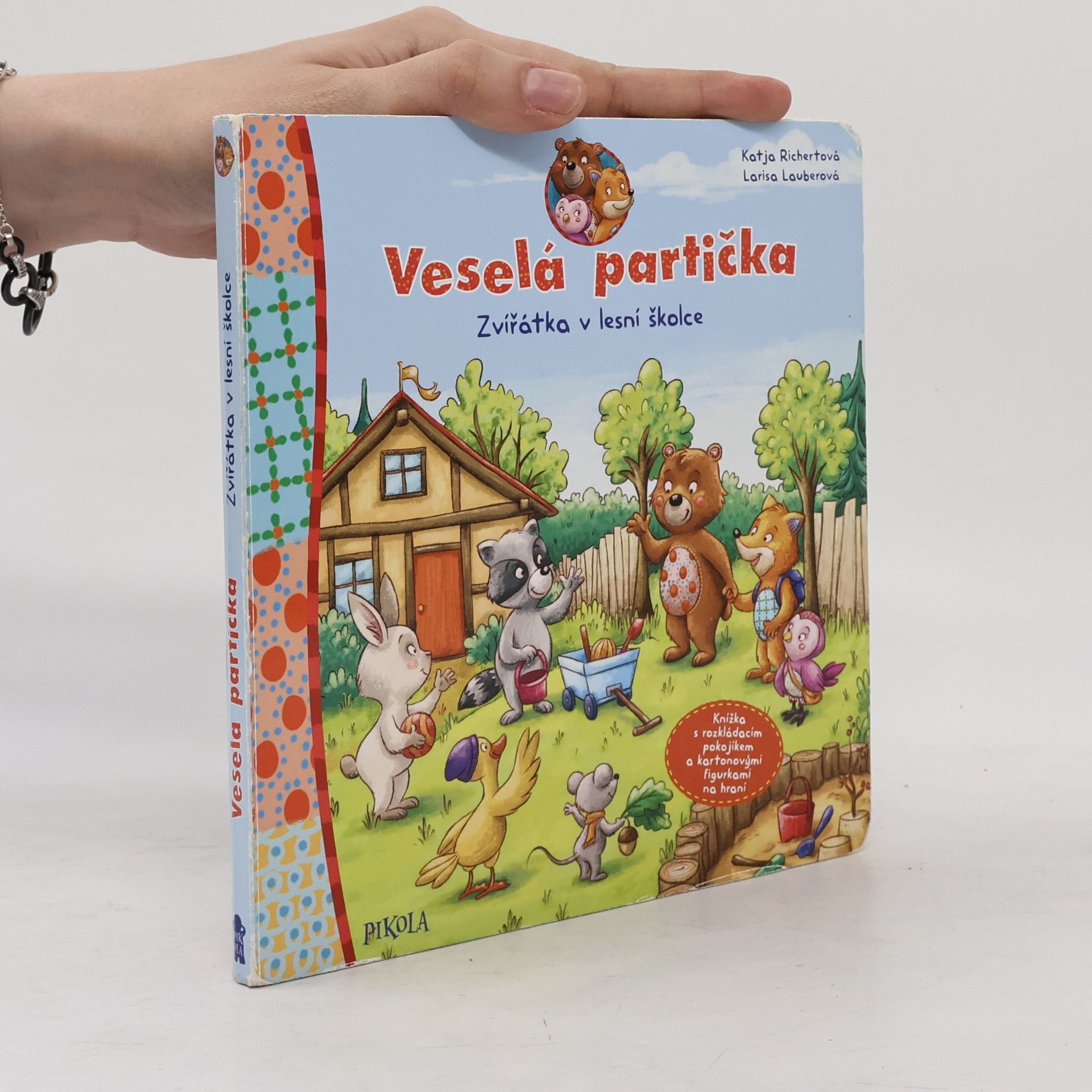 Larisa Lauber Veselá partička. Zvířátka v lesní školce